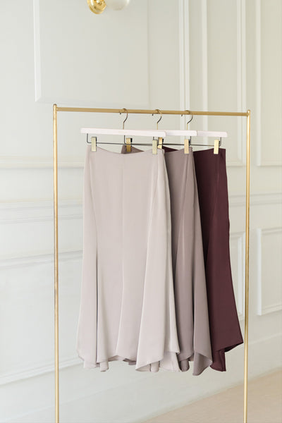 beige petale / mocha / bordeaux】Asymmetry Hem Satin Skirt