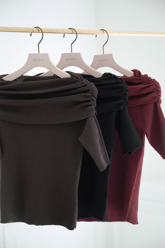Gathered Rib Knit Top