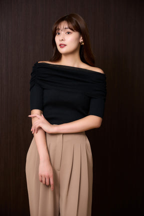 Gathered Rib Knit Top