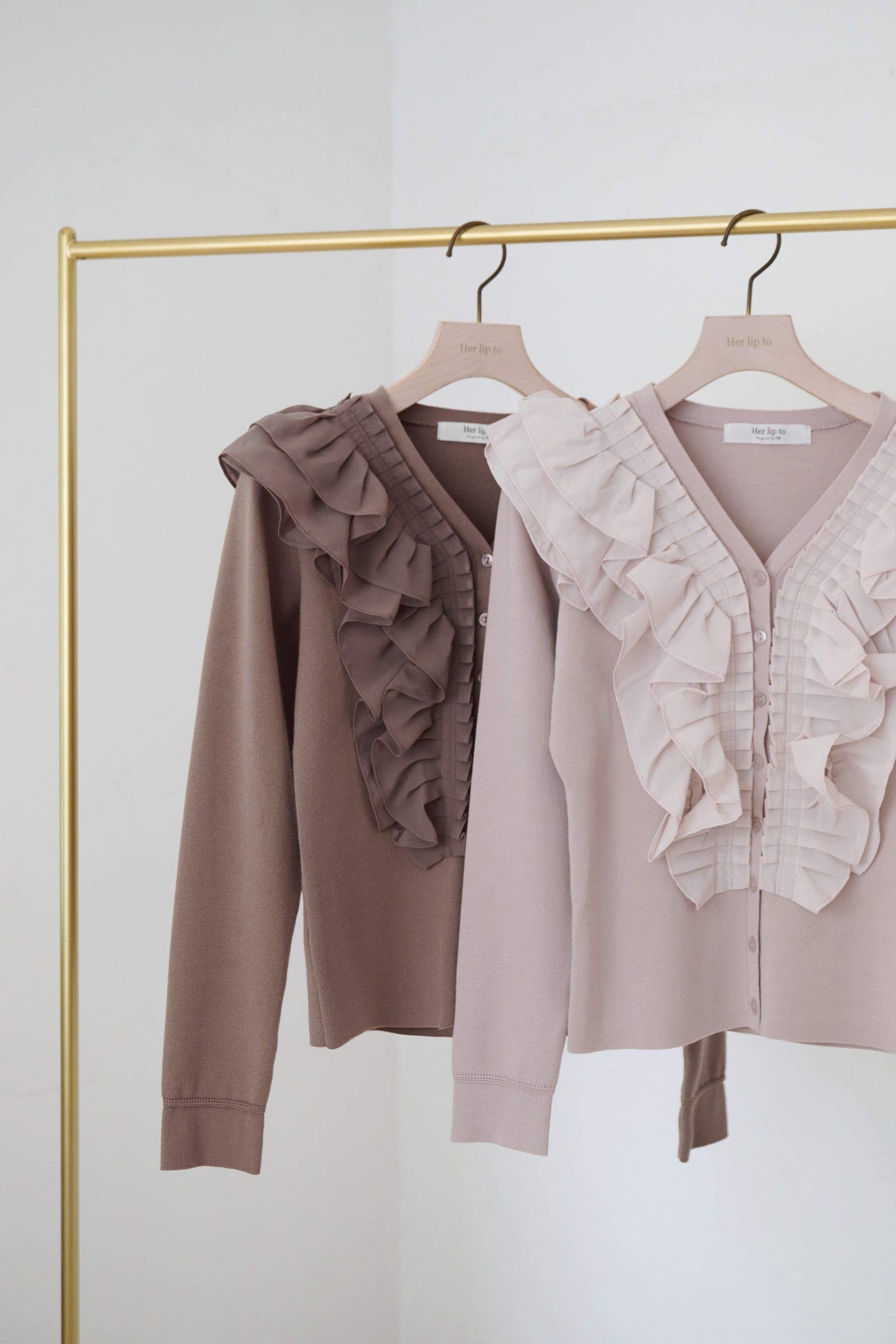 Ruffle Pleated Knit Cardigan