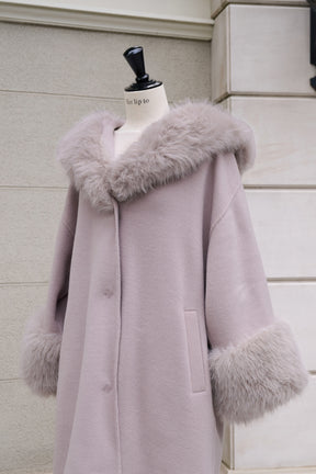 【10月中旬発送】Madeleine Faux Fur-Trimmed Rever Coat