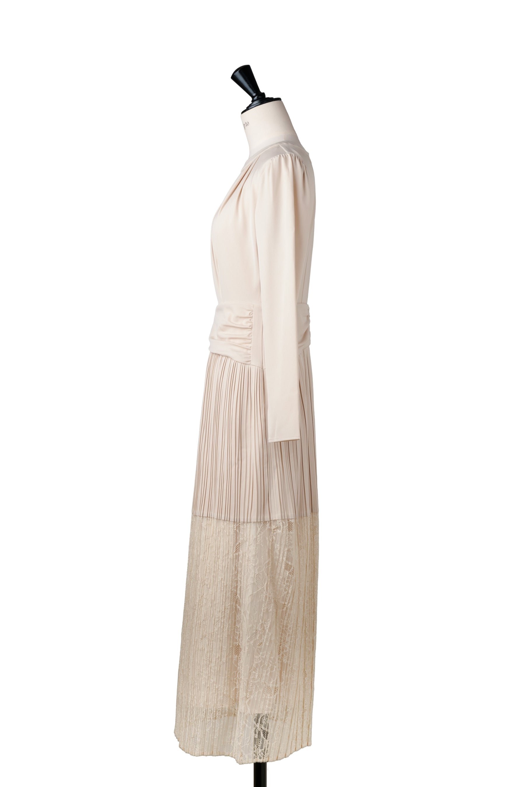 ［Essentia］Pleated Lace Docking Dress