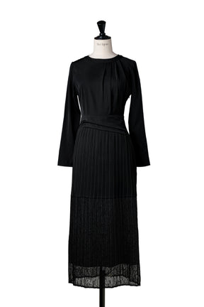 ［Essentia］Pleated Lace Docking Dress