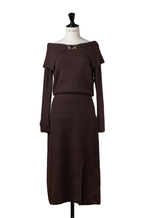 ［Essentia］Off-the-Shoulder Bit Knit Dress