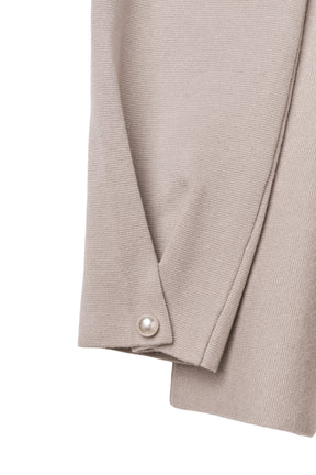 ［Essentia］Curved-Sleeve Peplum Knit Jacket