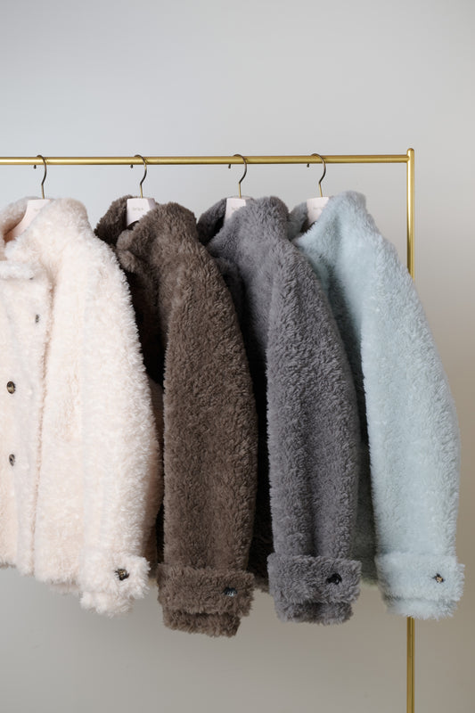 【10月中旬発送】Penelope Faux Fur Double-Breasted Coat