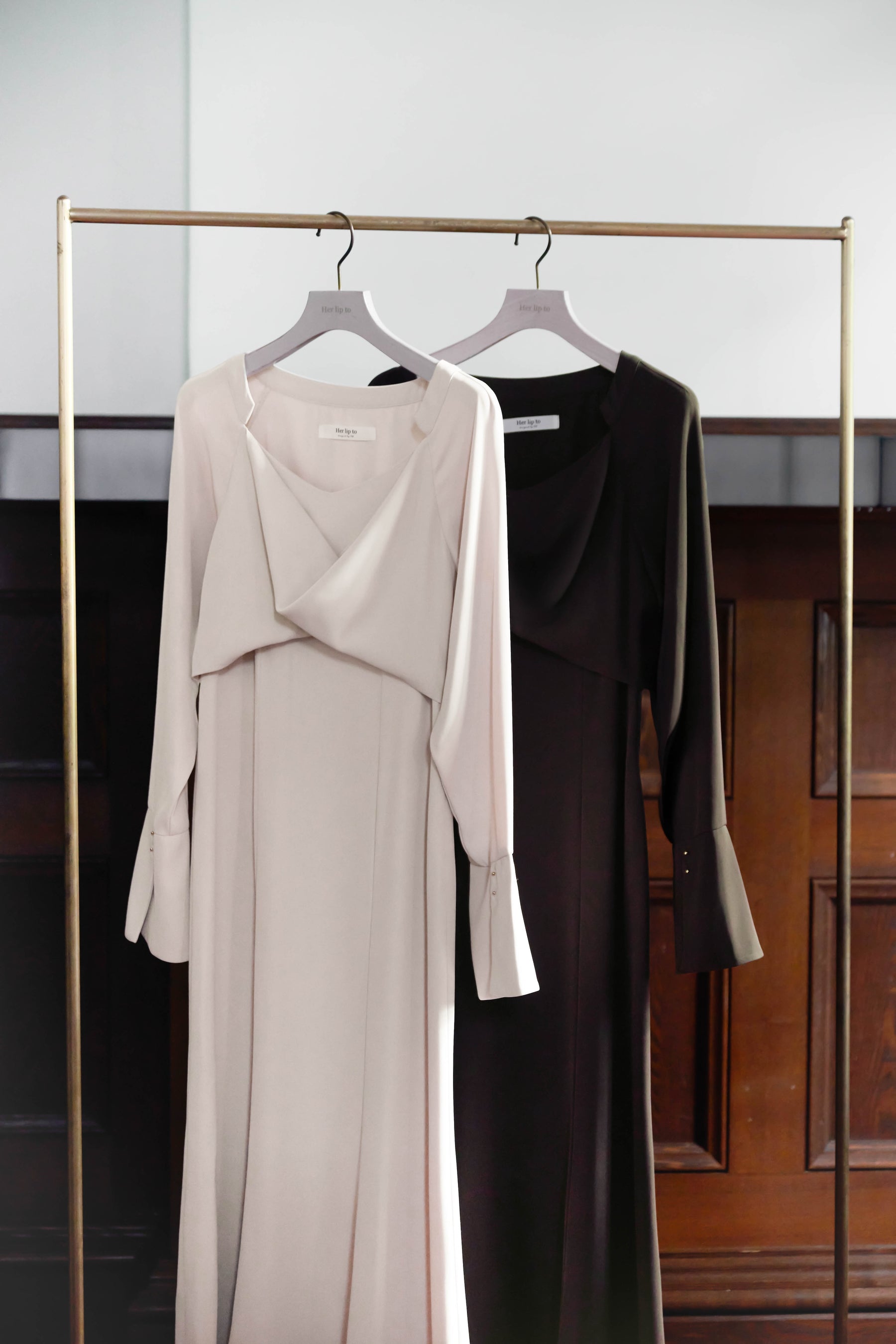【10月中旬発送】Elsie Twist-Front Dress