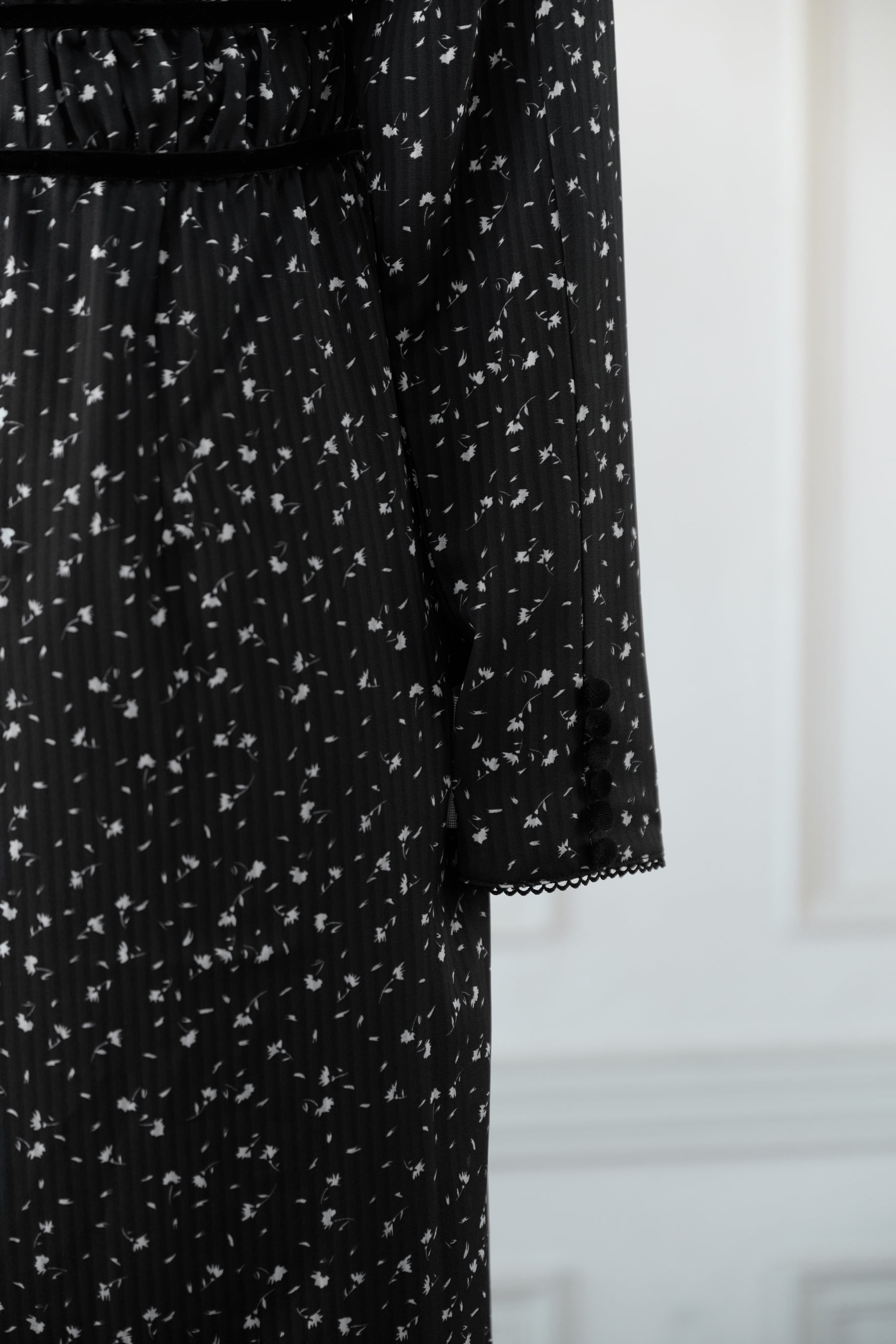 【10月上旬発送】Capucine Bloom Sleeve Chiffon Dress