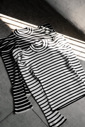 【10月下旬発送】Volume Sleeve Stripe Knit Top