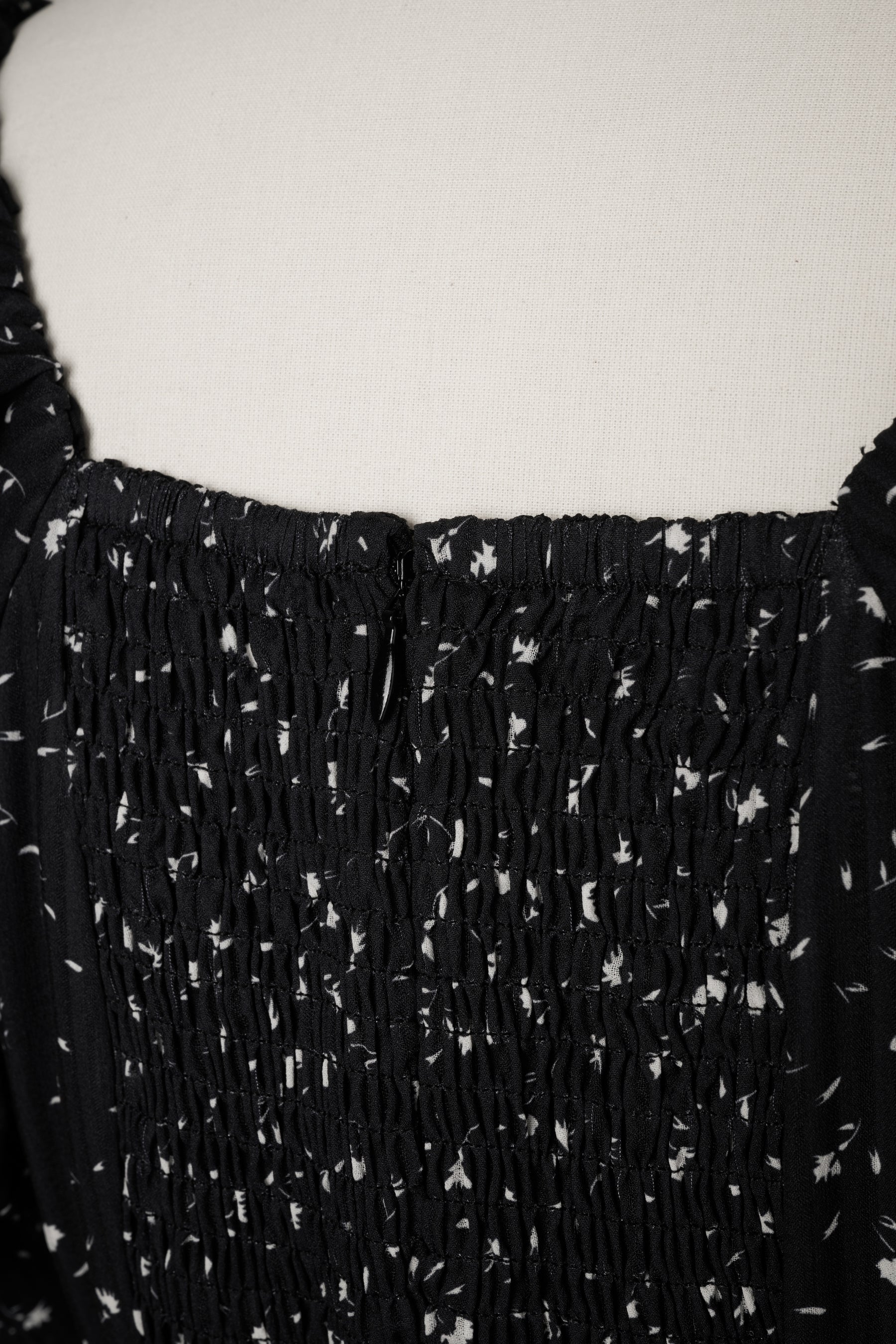 【10月上旬発送】Capucine Bloom Sleeve Chiffon Dress