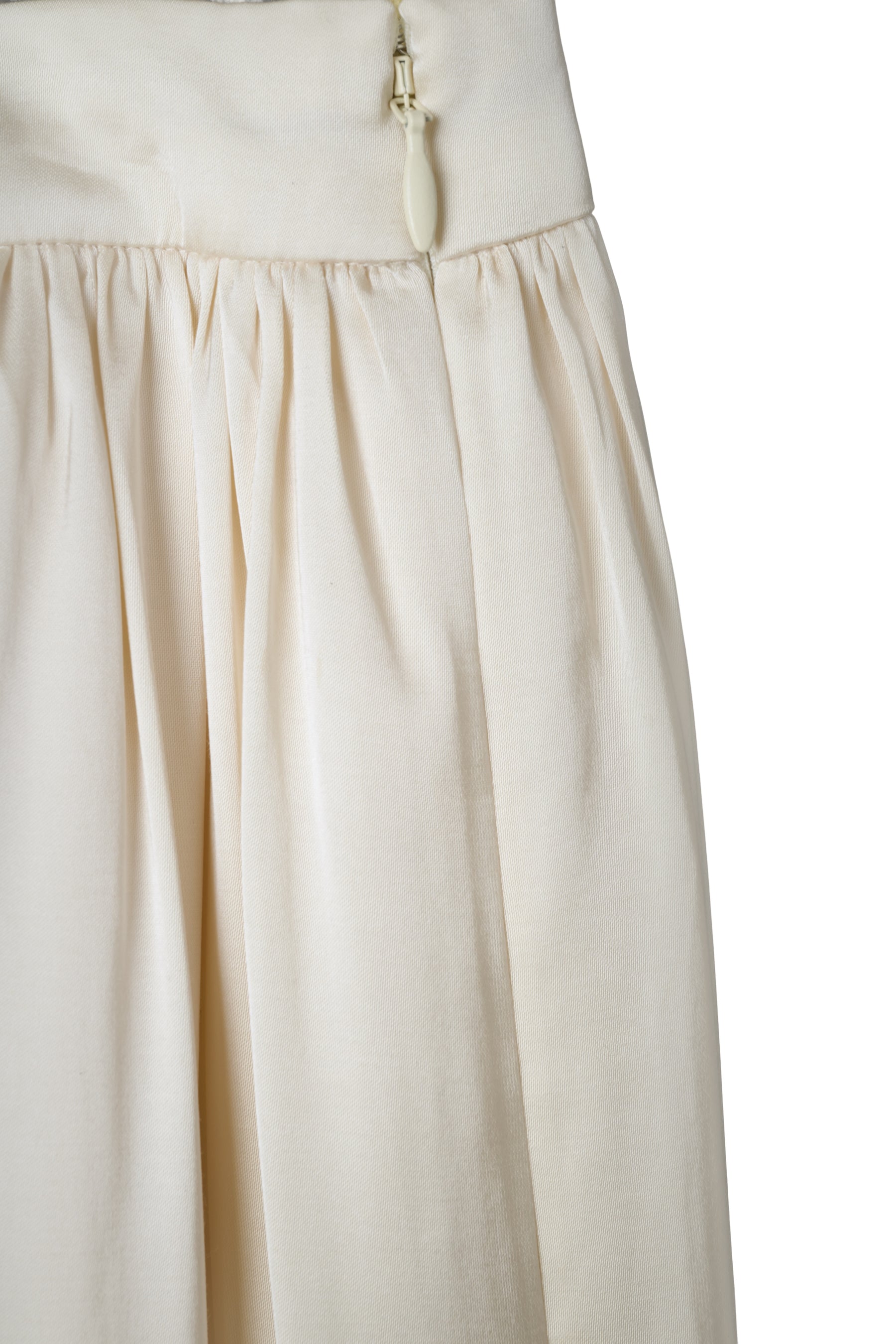 【10月上旬発送】Satin Gathered Flared Long Skirt