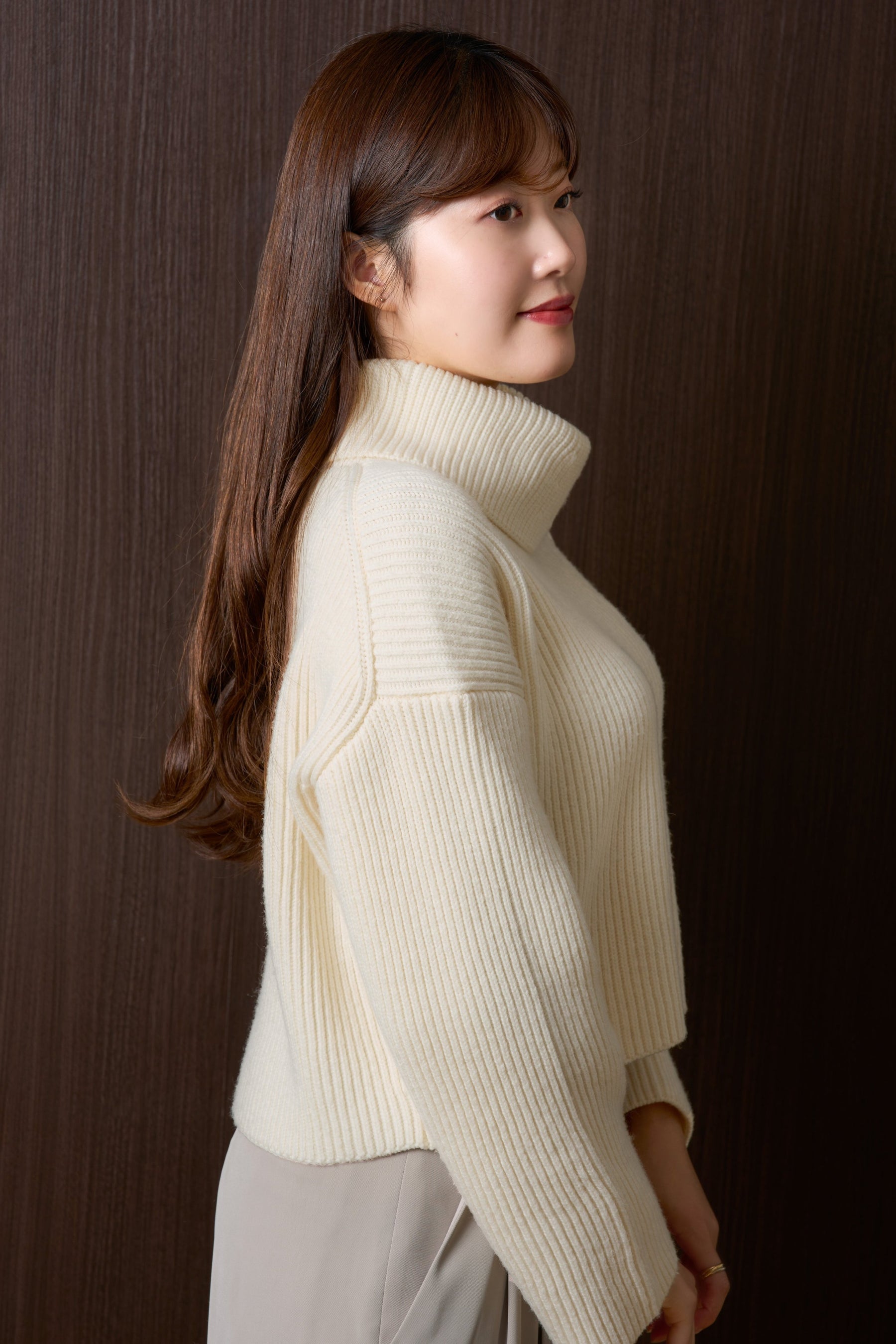 Trois Logo Turtleneck Knit Pullover