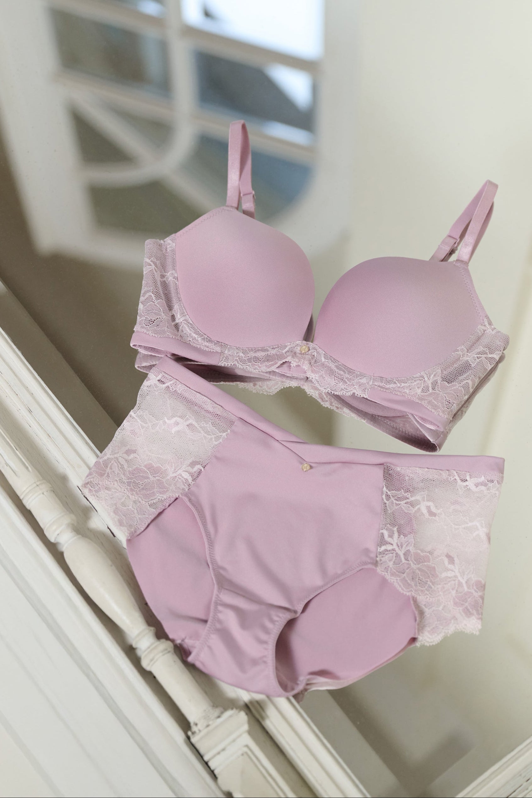 B.B.Bra 脇高ブラ バストアップ ROSIER