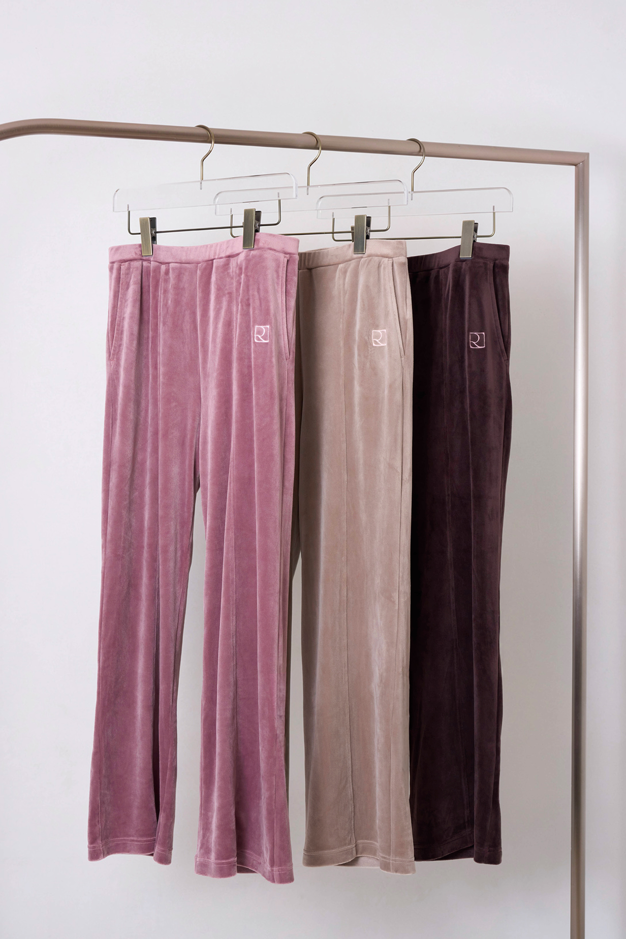 Off-Duty Sculpt Velour Pants