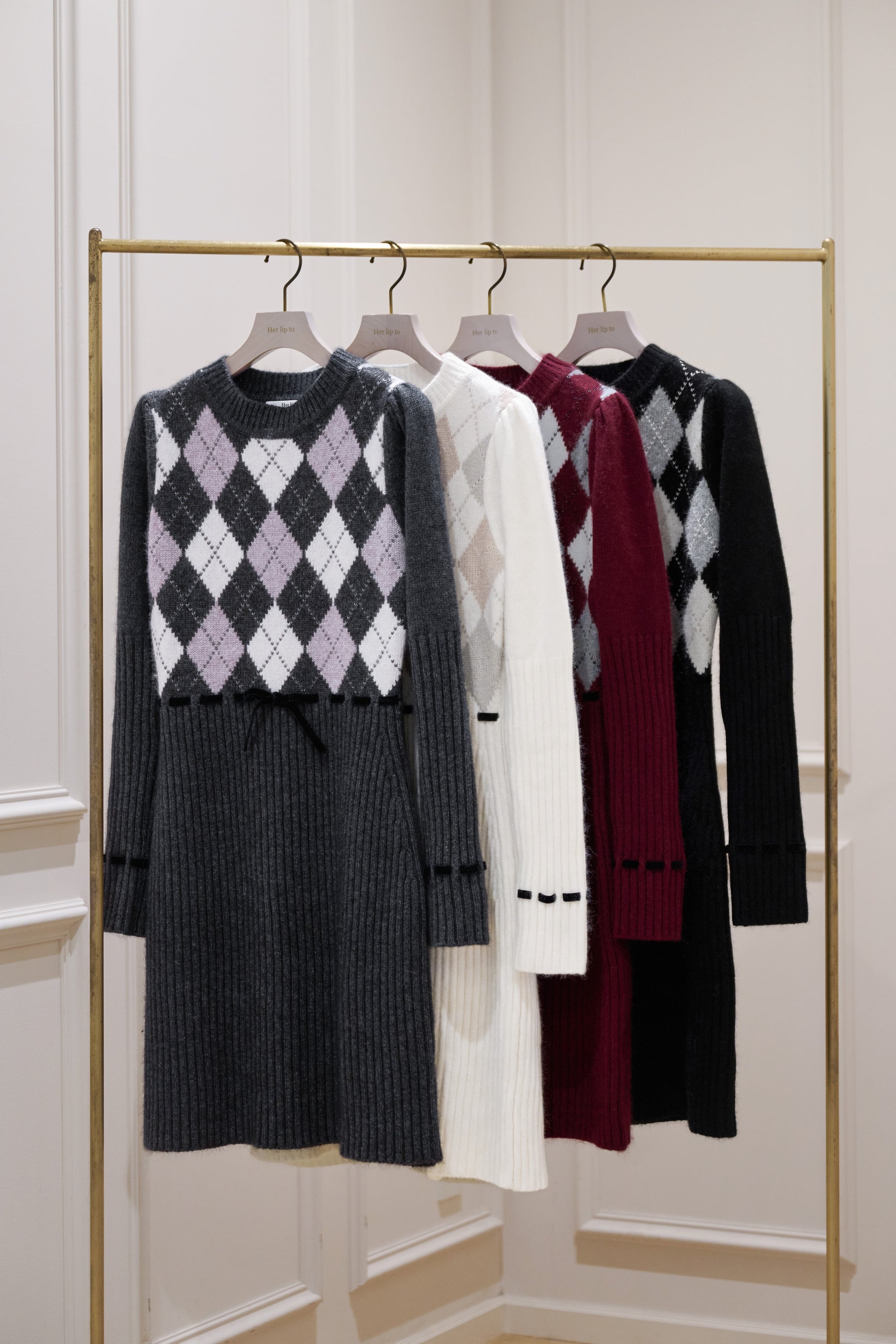【1月上旬發送】【新色】Moor Argyle Ribbon Knit Dress