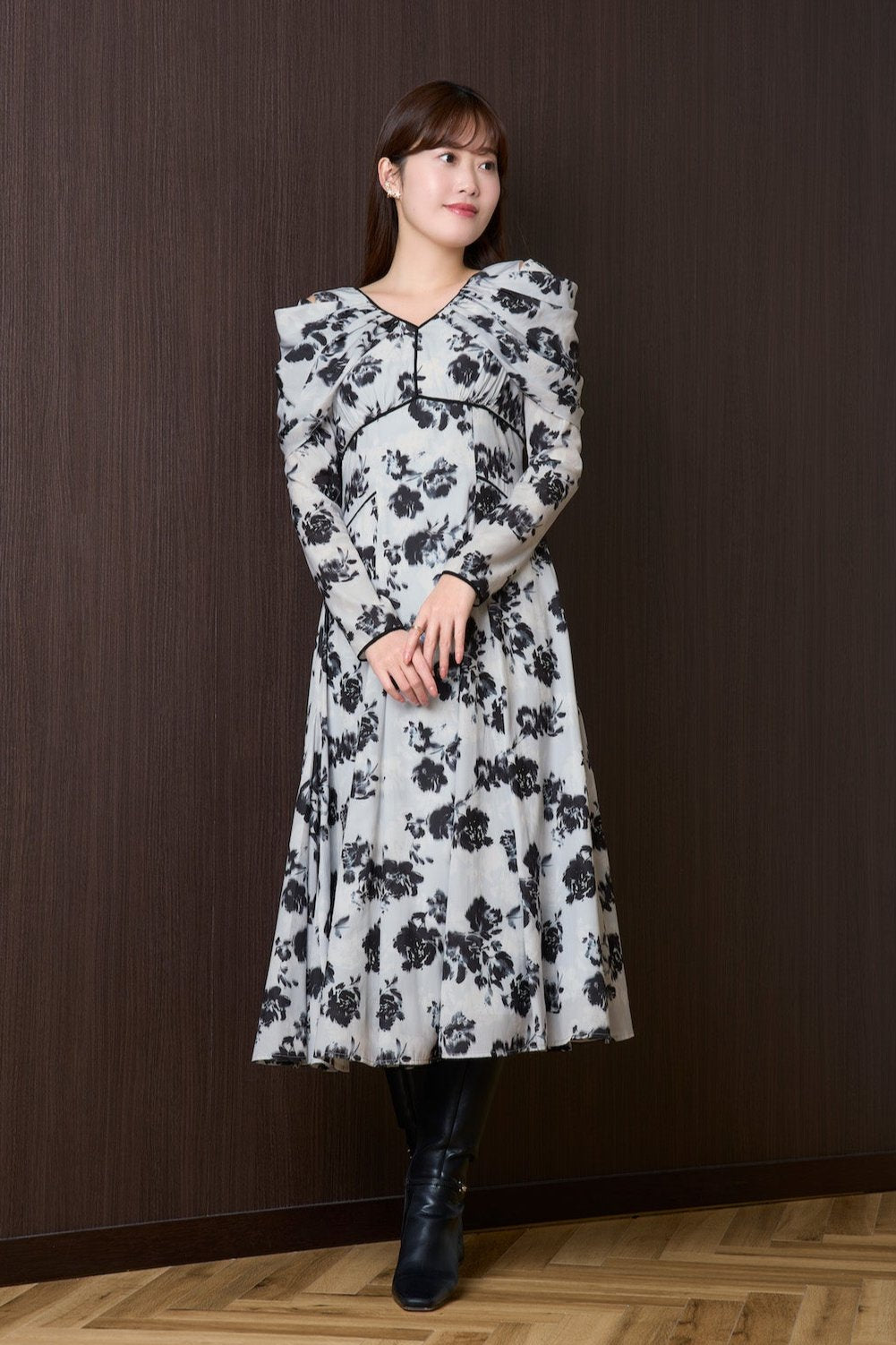 【12月中旬発送】Winter Rose Dress