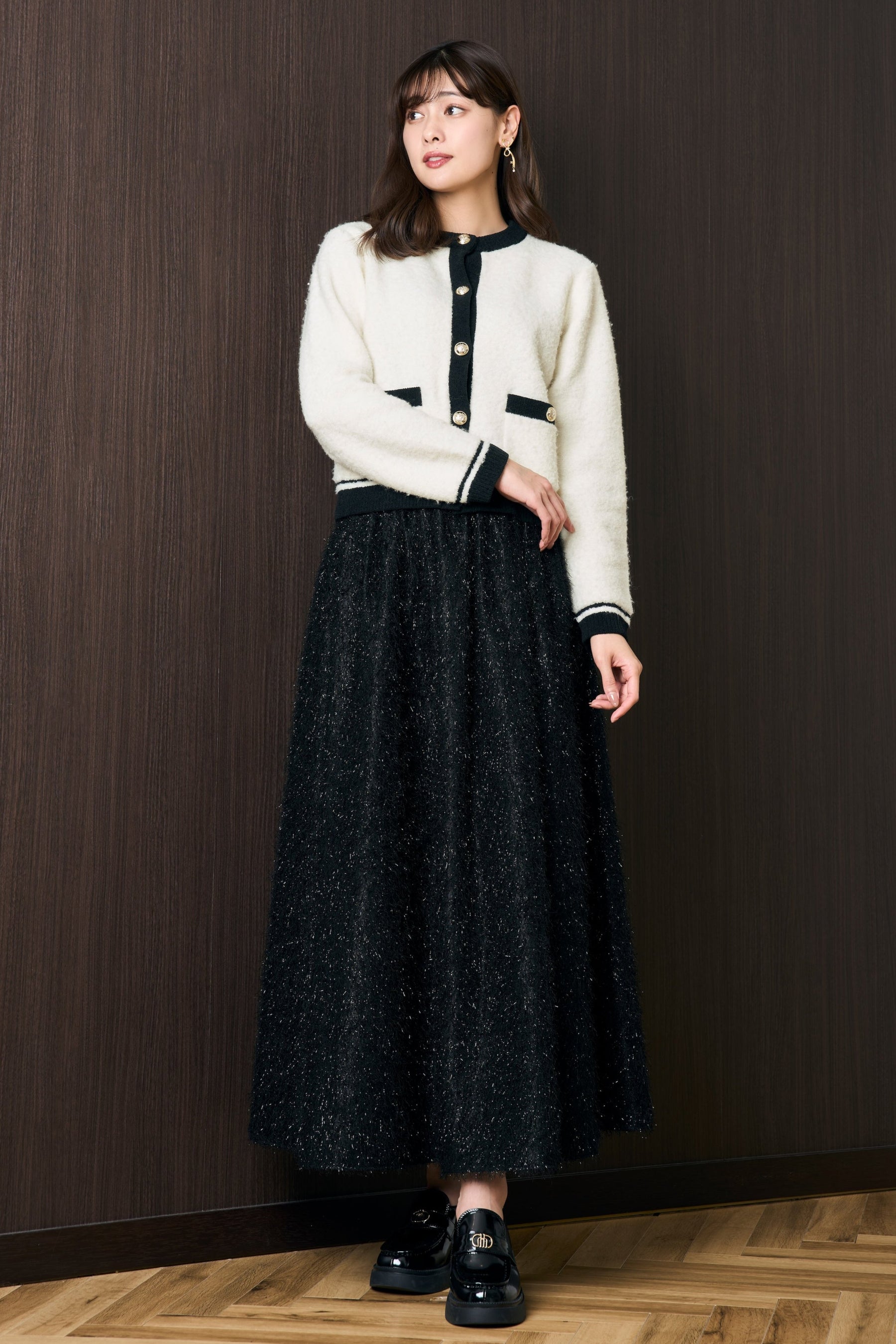 [black / apricot] Shaggy Volume Skirt