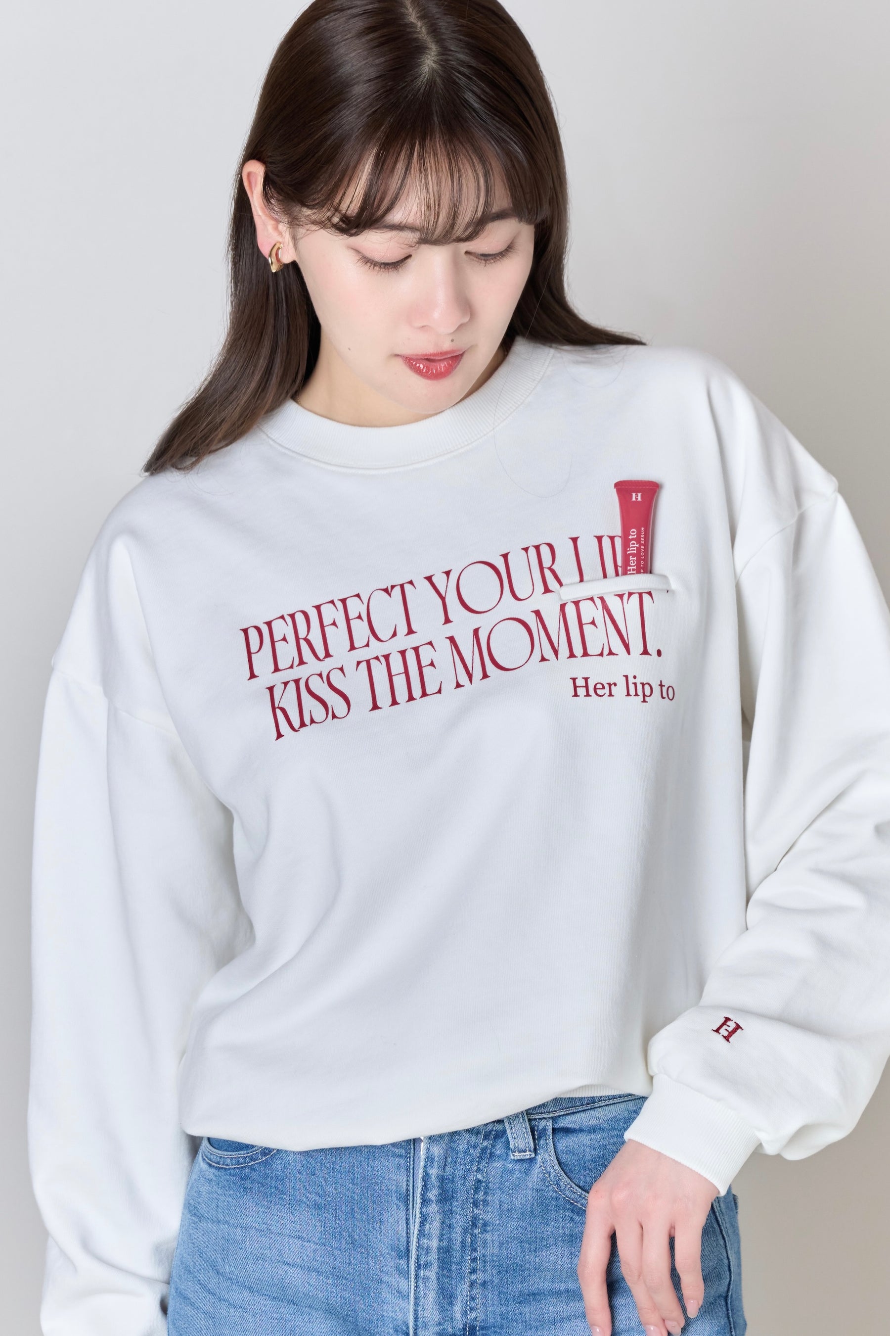 LIP TO LOVE SWEATSHIRT
