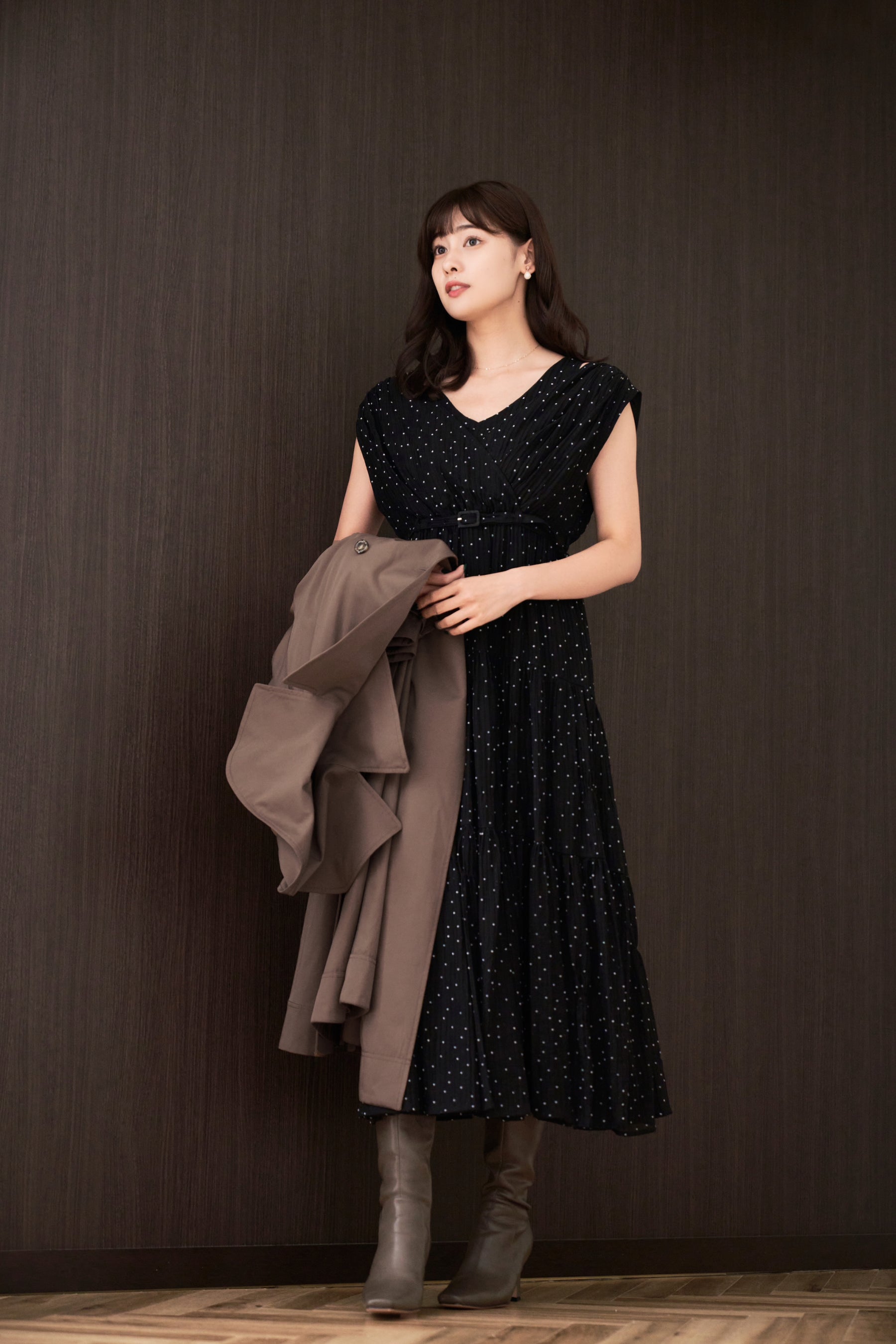 her rip to  Polka Dot Long Dressドットワンピース