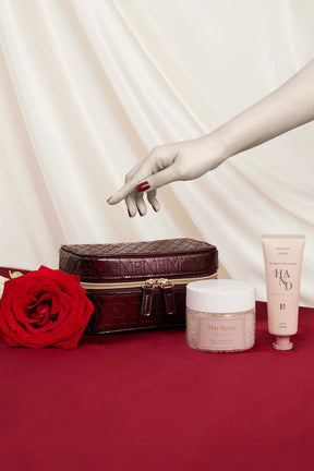 HLT HOLIDAY SET - VANITY POUCH -