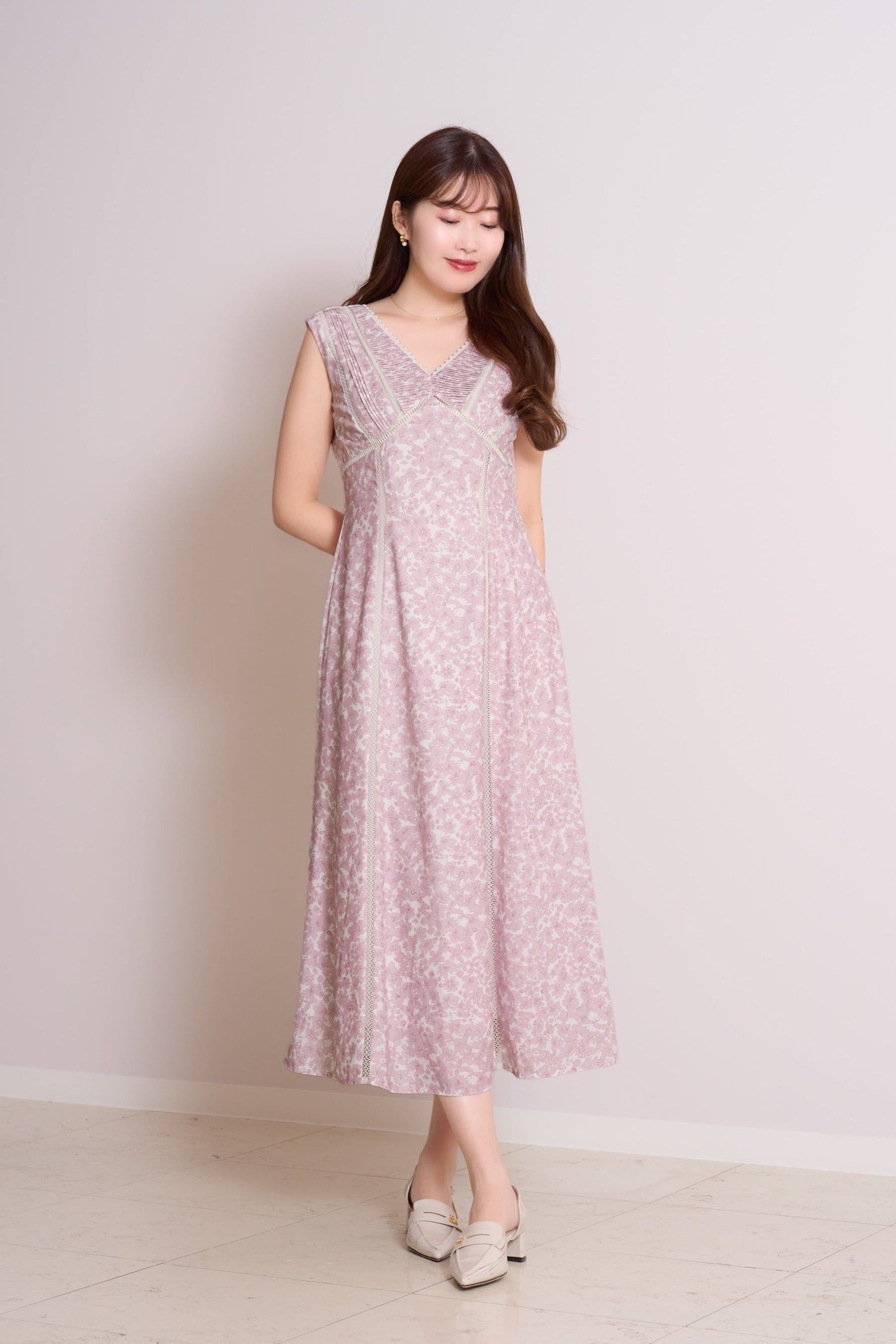 【新色】Lace Trimmed Floral Dress