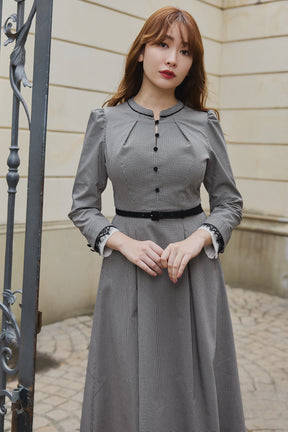 [Ships mid-November] Classic Monochrome Check Midi Dress