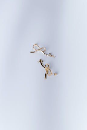Double Ribbon Pierces