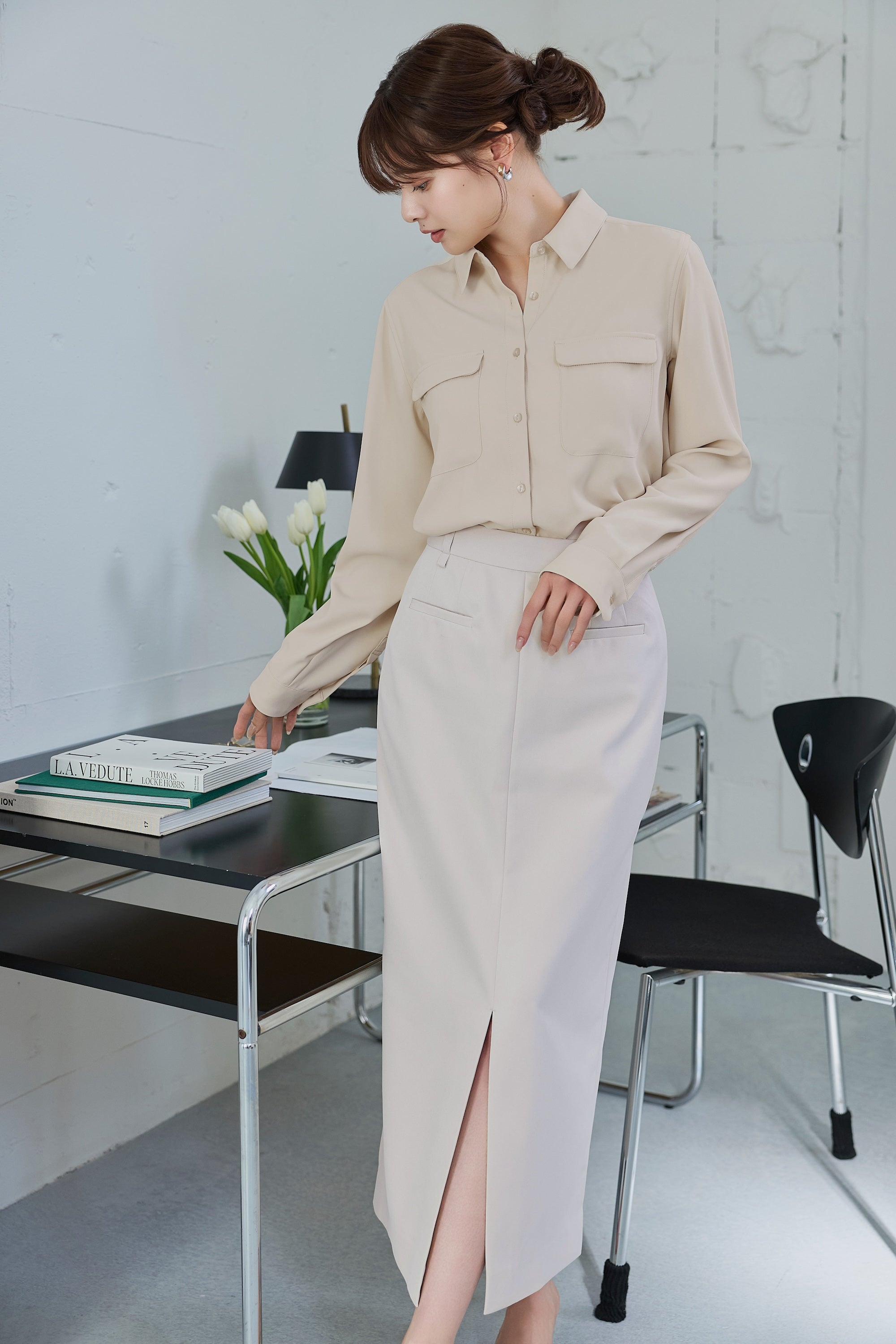 Essentia］Front Slit Long Skirt
