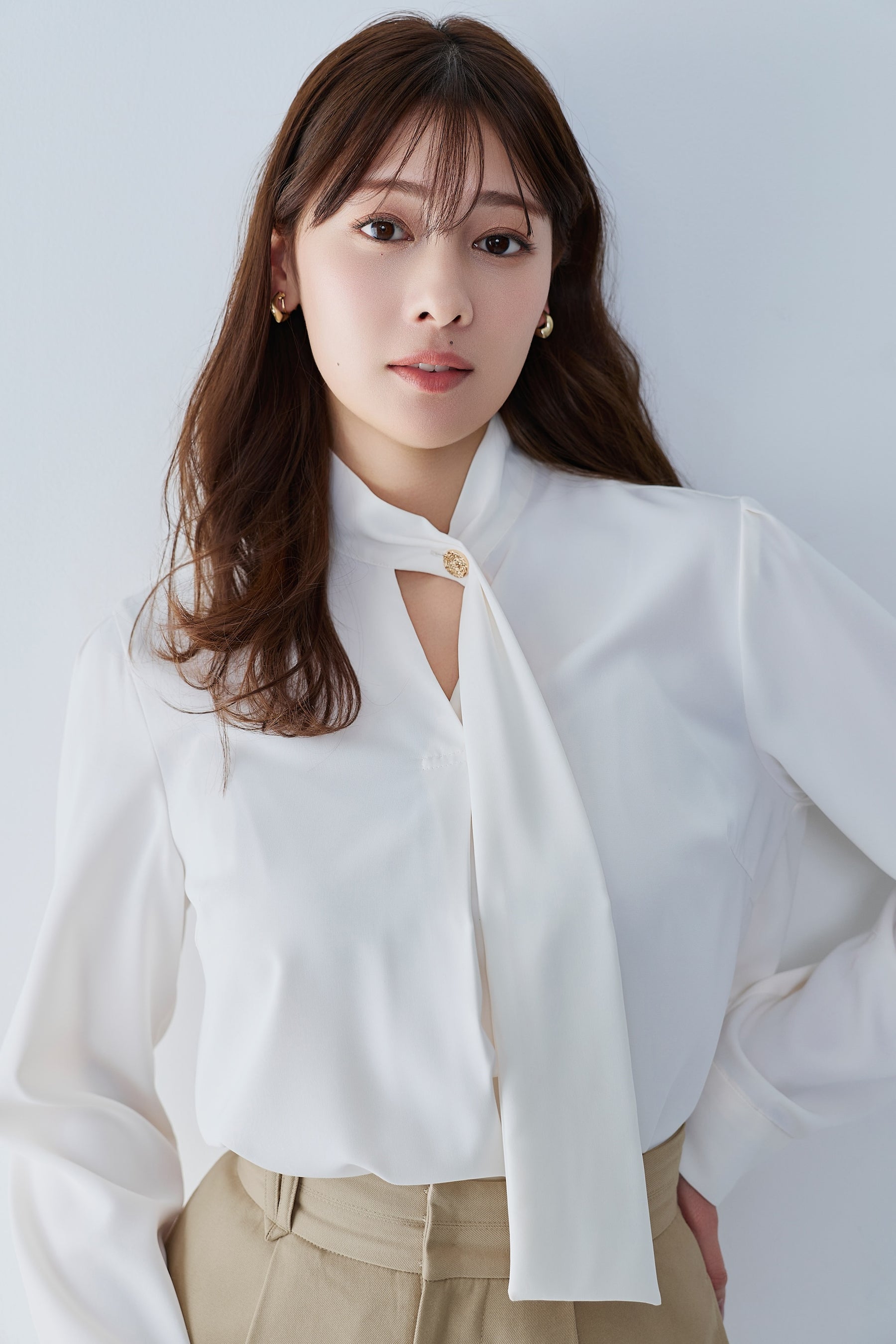 Long Tie Slit Blouse