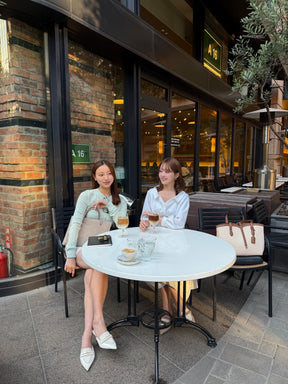 ［FOR HER］【6月中旬発送】Lip-Shaped PC Bag