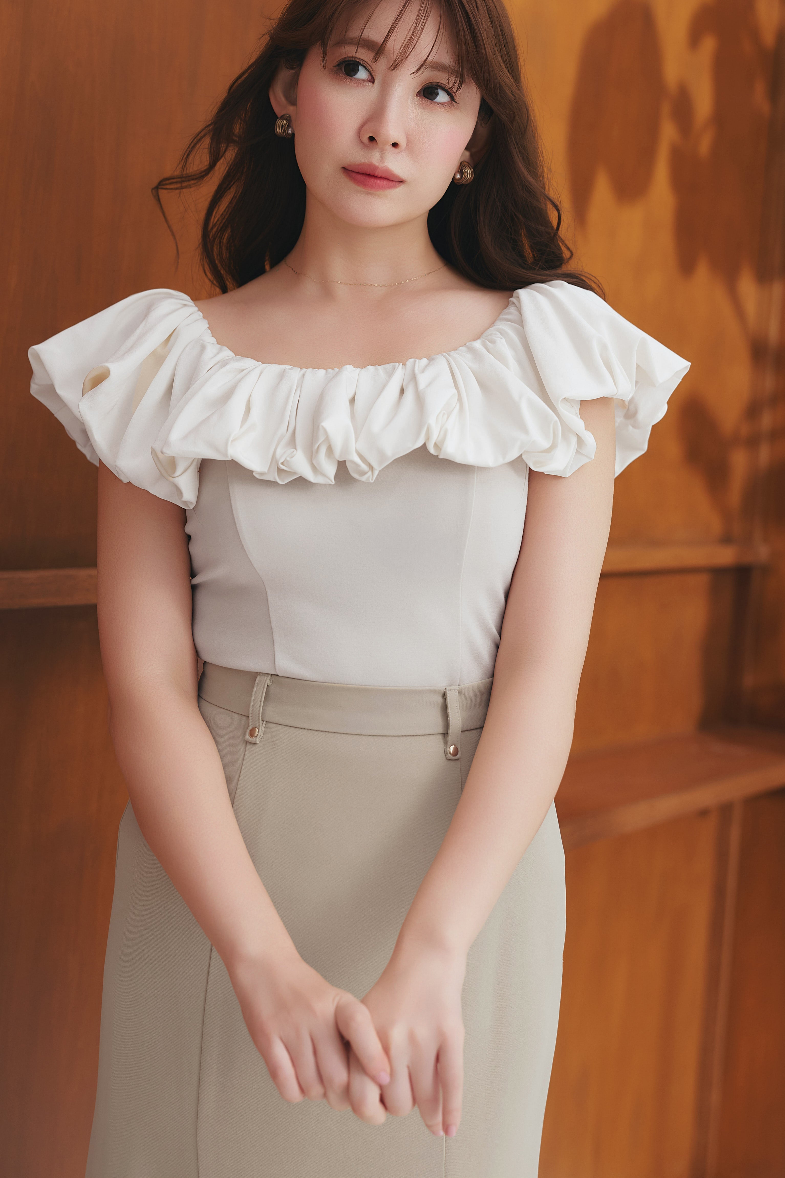 トップス herlipto Pearl-Strap Frill Top herlipto Pearl-Strap Frill Topの通販はau PAY マーケット - 輸入雑貨