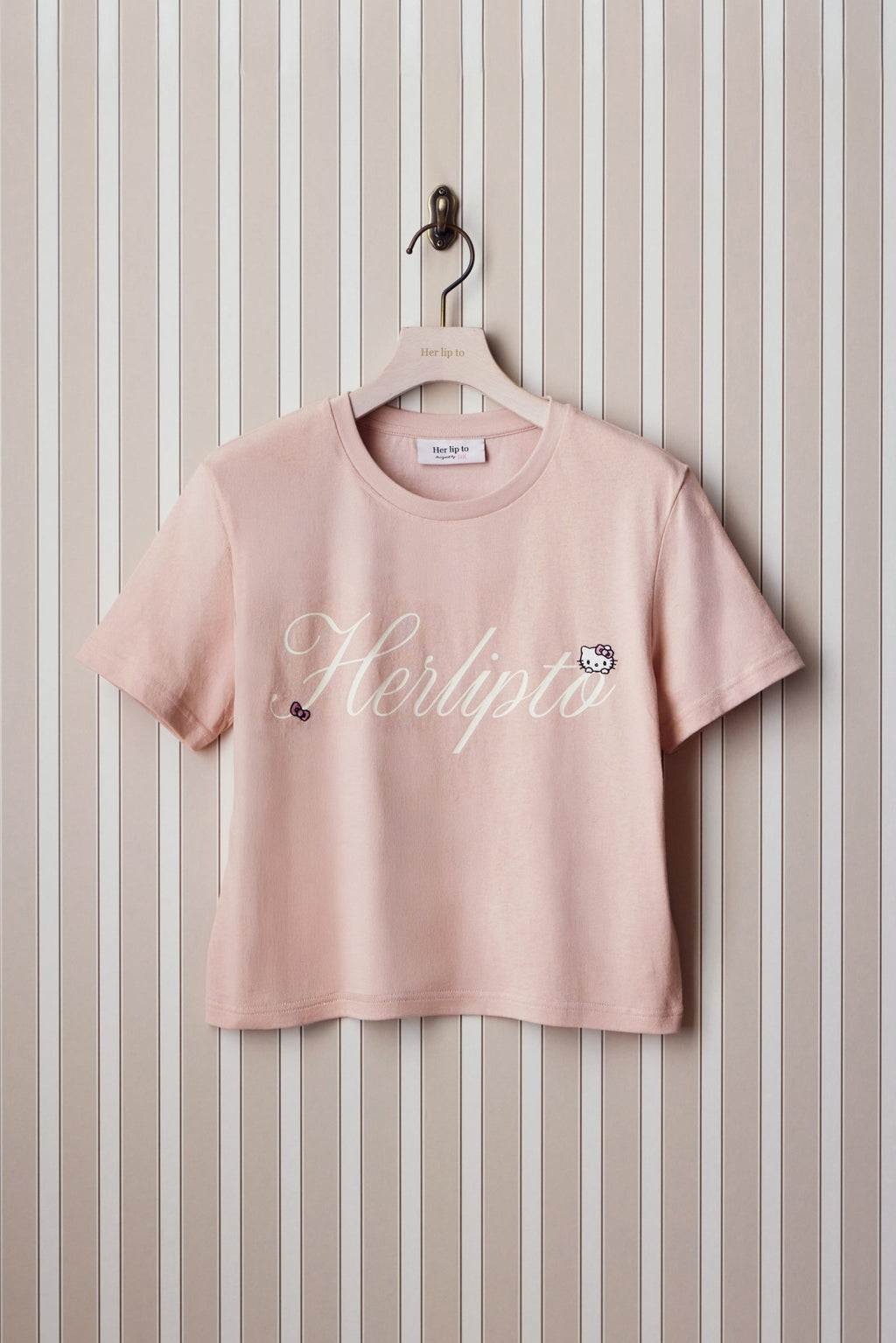 rose】HLT x Hello Kitty Front Logo Tee