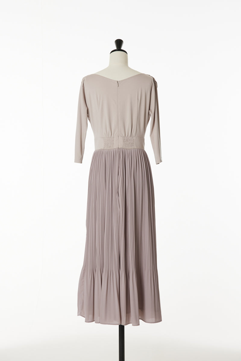 新品HLT Perugia Drape Neck Pleated Dress