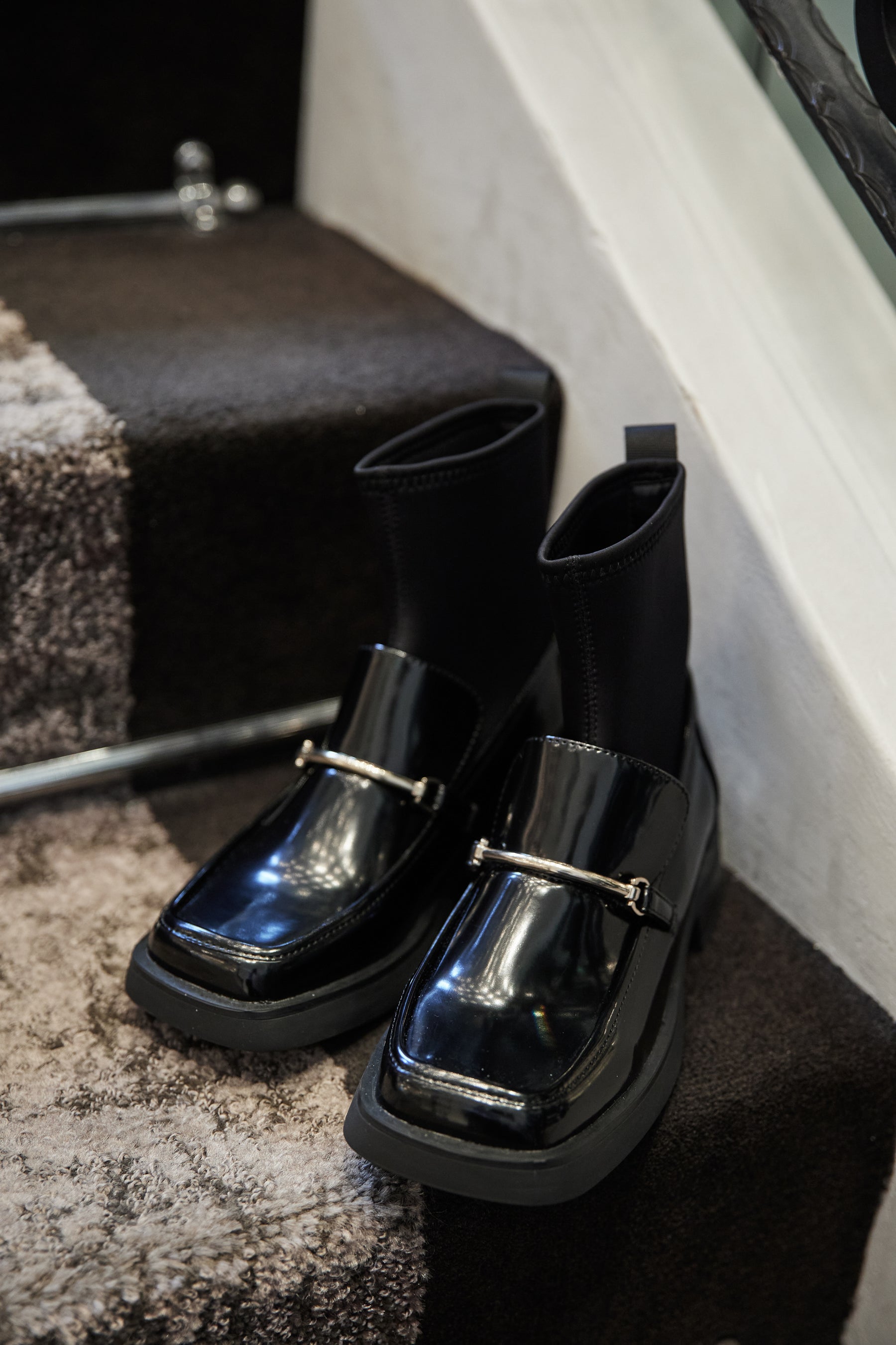 12月上旬発送】Square Toe Loafer Boots