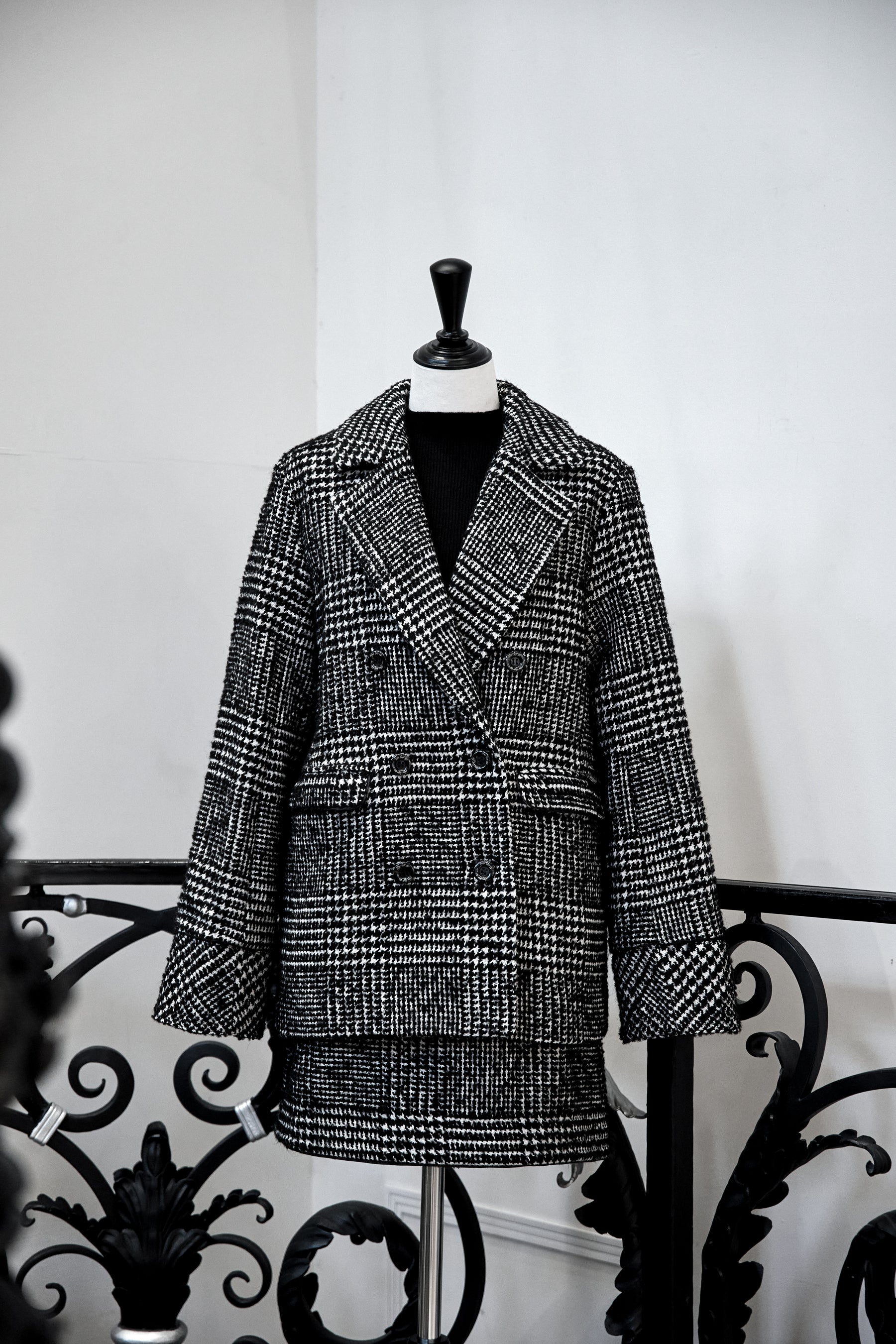 完売品！Cordelle Belted Twill Blazer