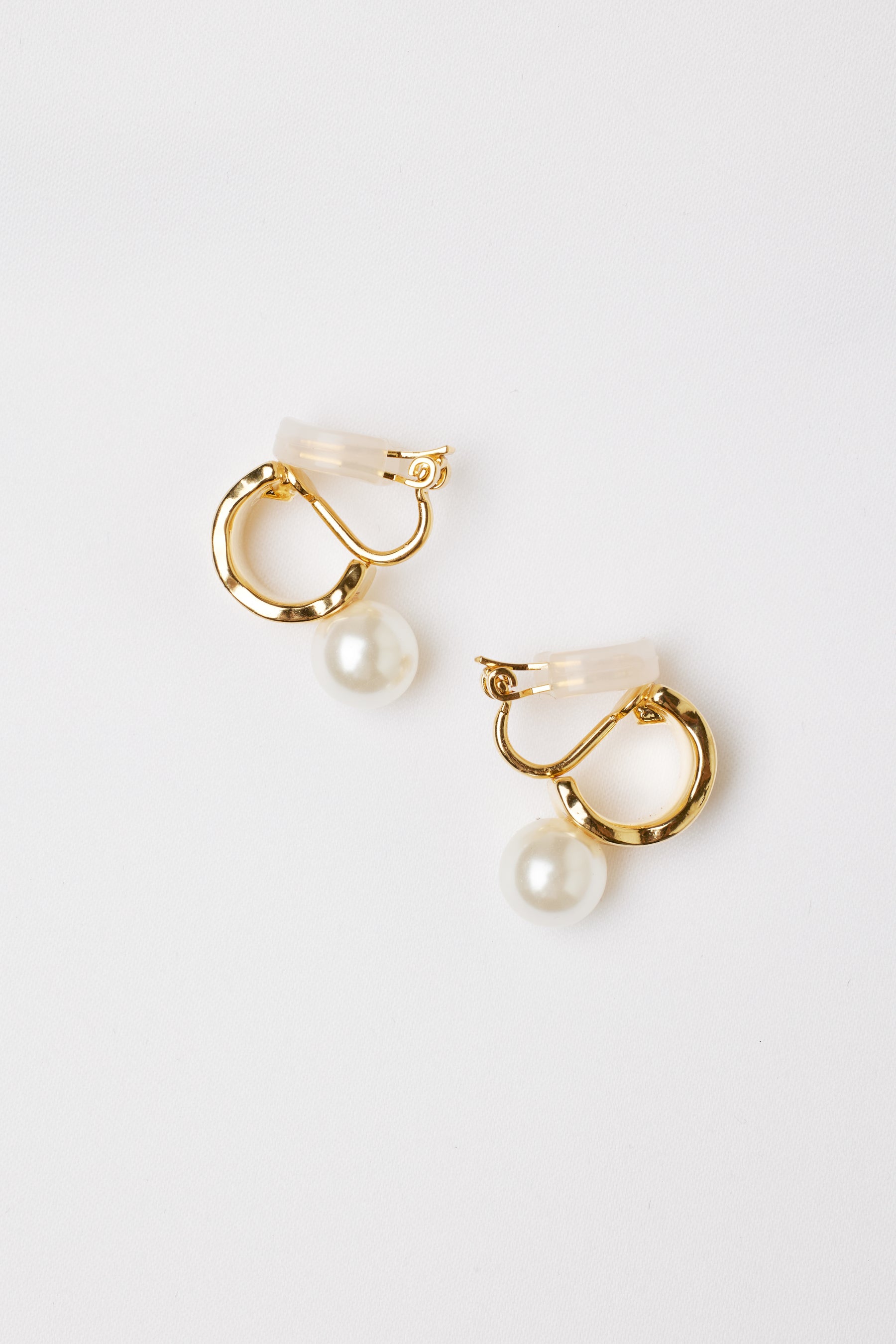 Gold Hoop Pearl Earrings