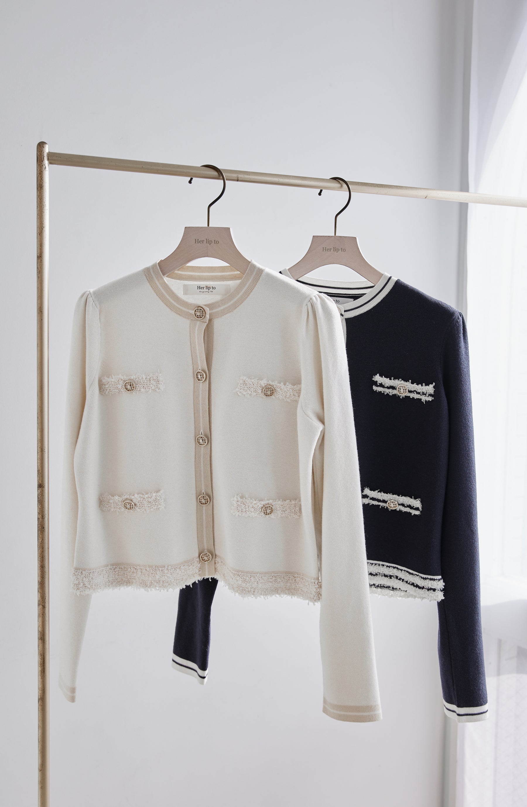 新品未使用未開封紙タグ付きですherlipto Classic Bicolor Knit Cardigan