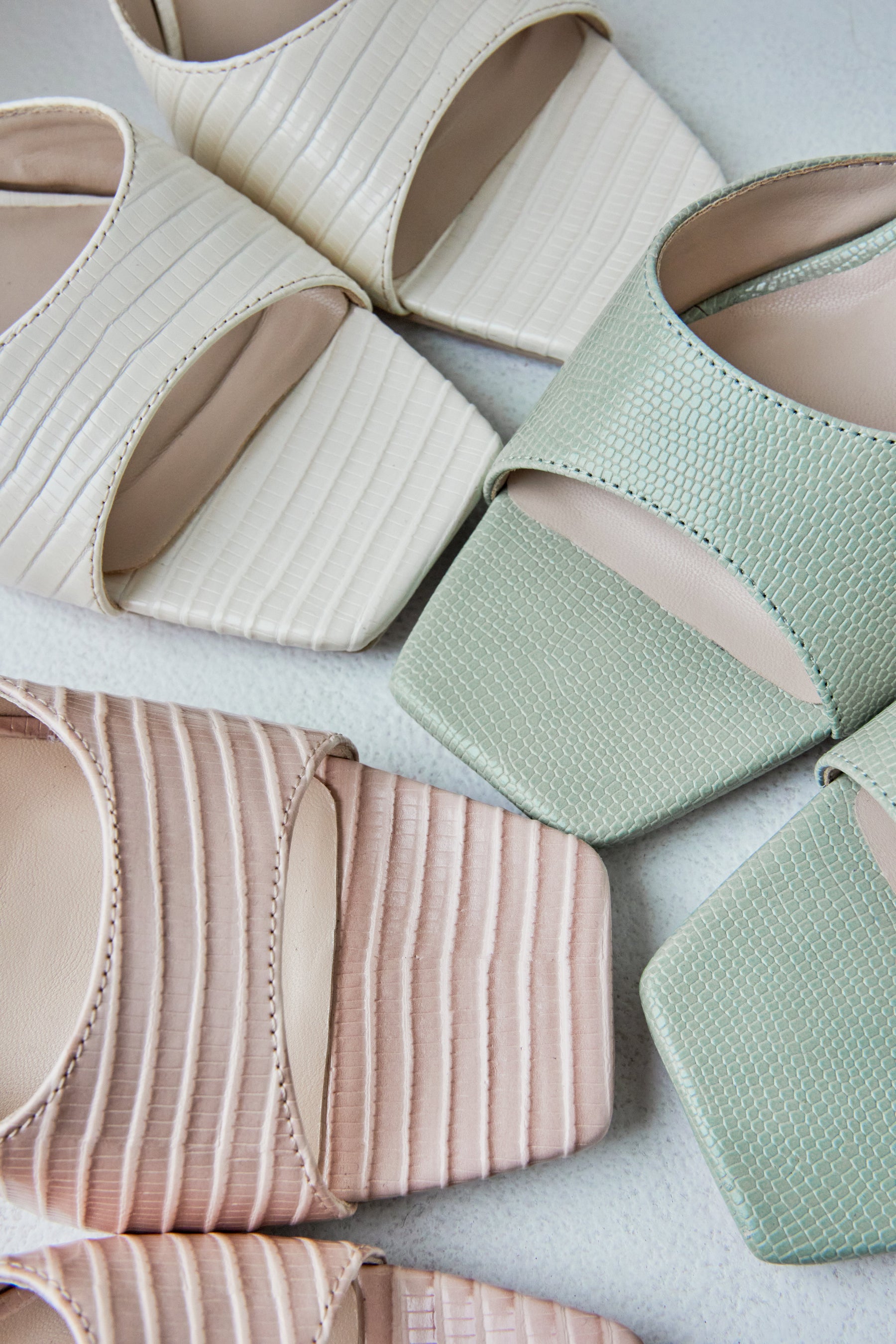 【6月上旬発送】【mint  / pink beige】Square-Toe Mules