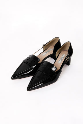 Medallion Heel Loafer