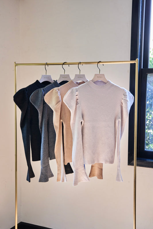 【新色】Volume-Sleeve Glitter Knit Top