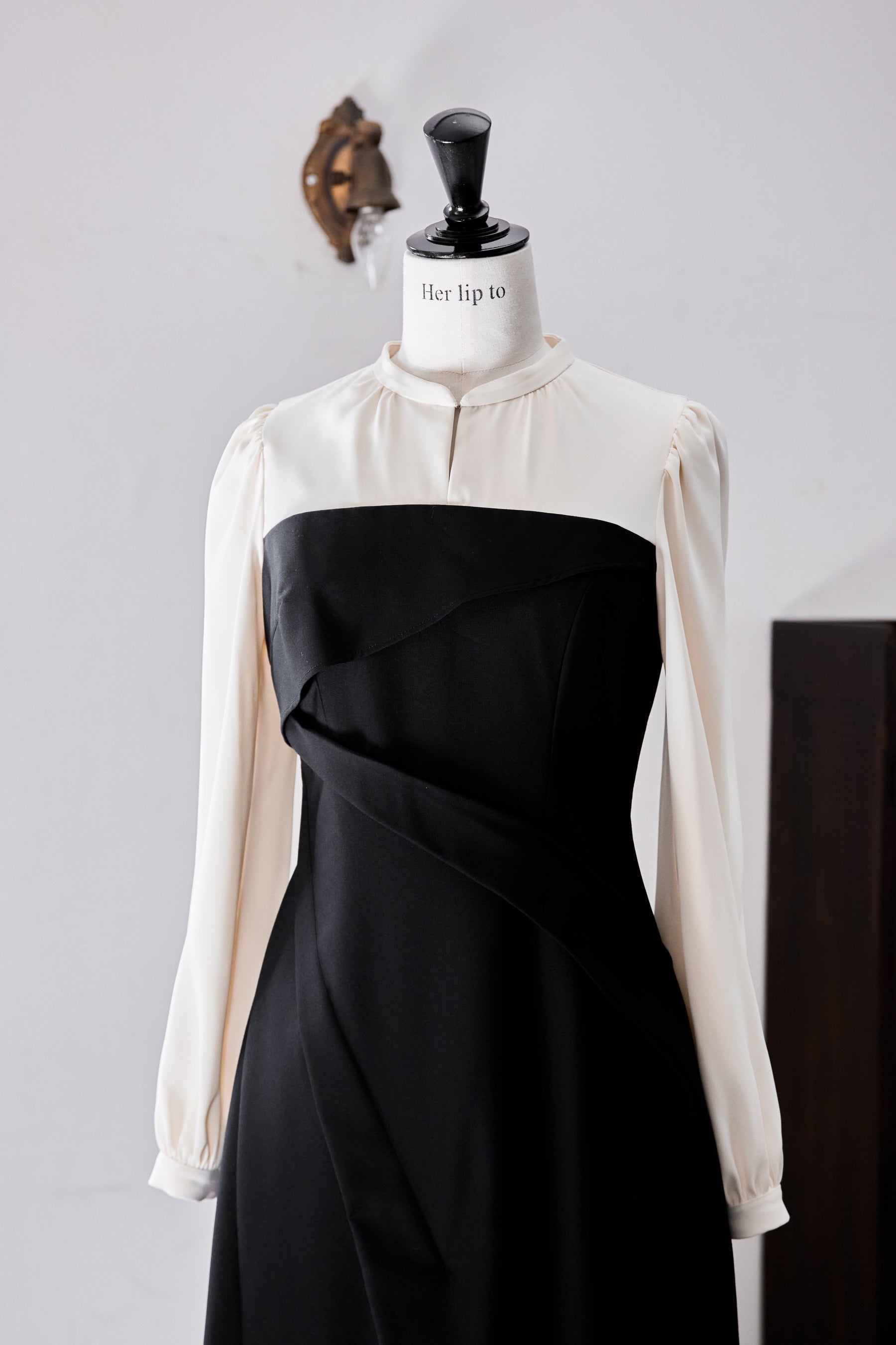 【10月中旬発送】Bicolor Draped Dress