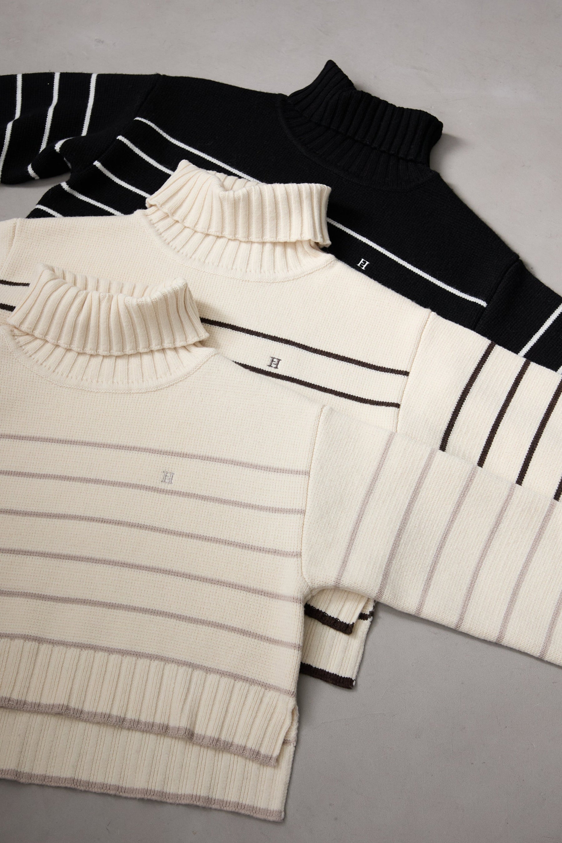 【新色】Striped Turtleneck Knit Pullover