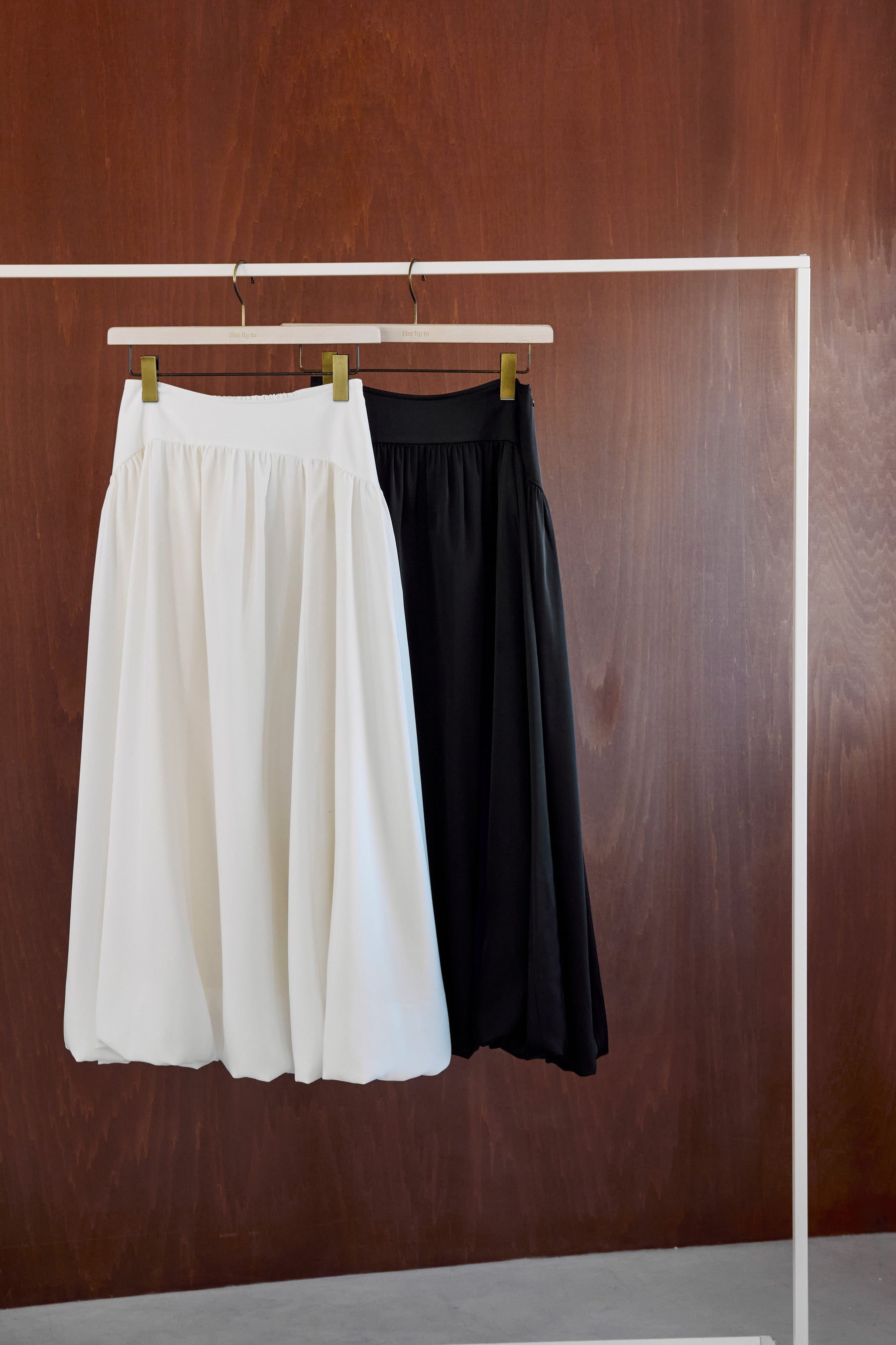 [Shipping in late January] [New color] Gathered Balloon Long Skirt