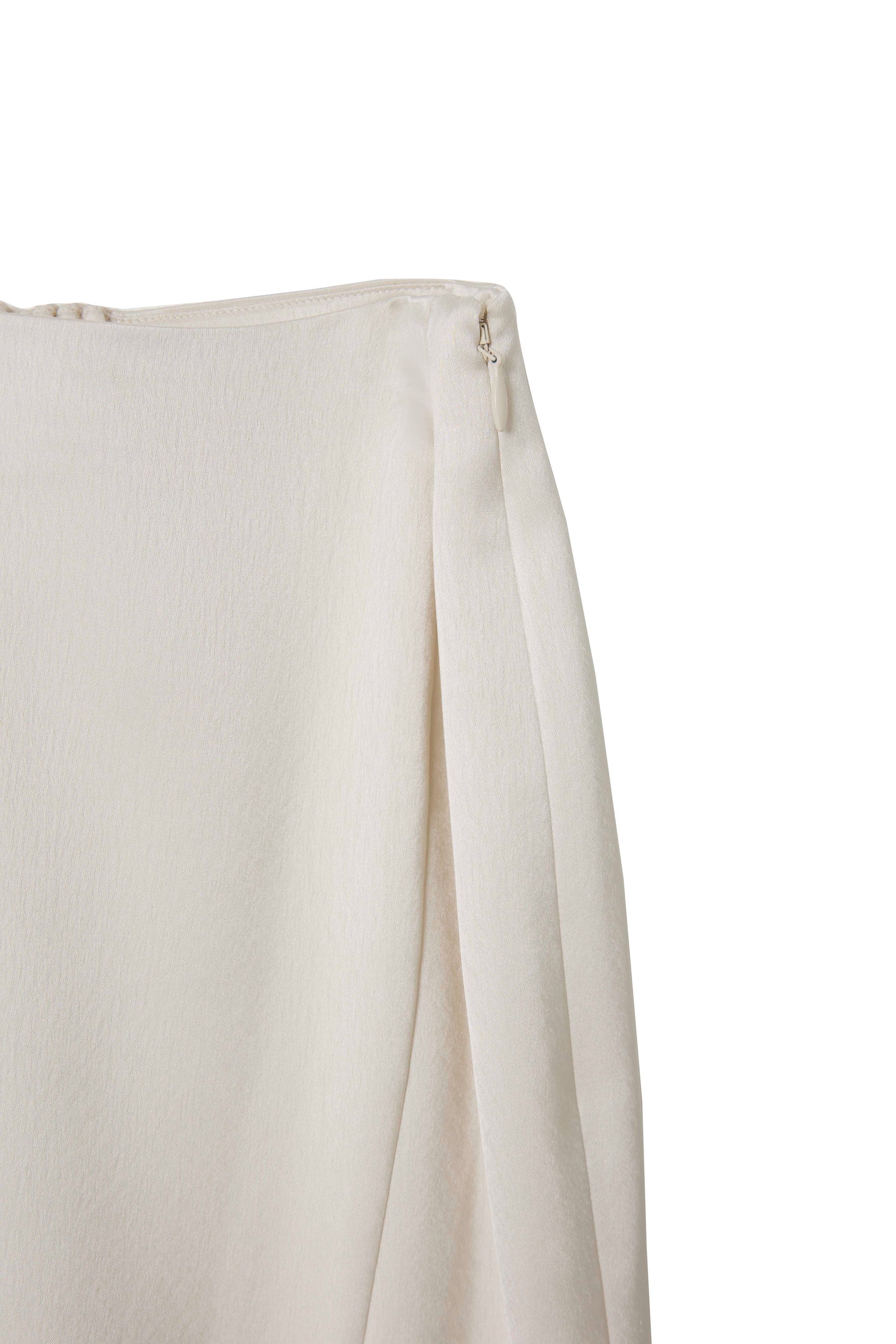 【新色】Asymmetry Hem Satin Skirt