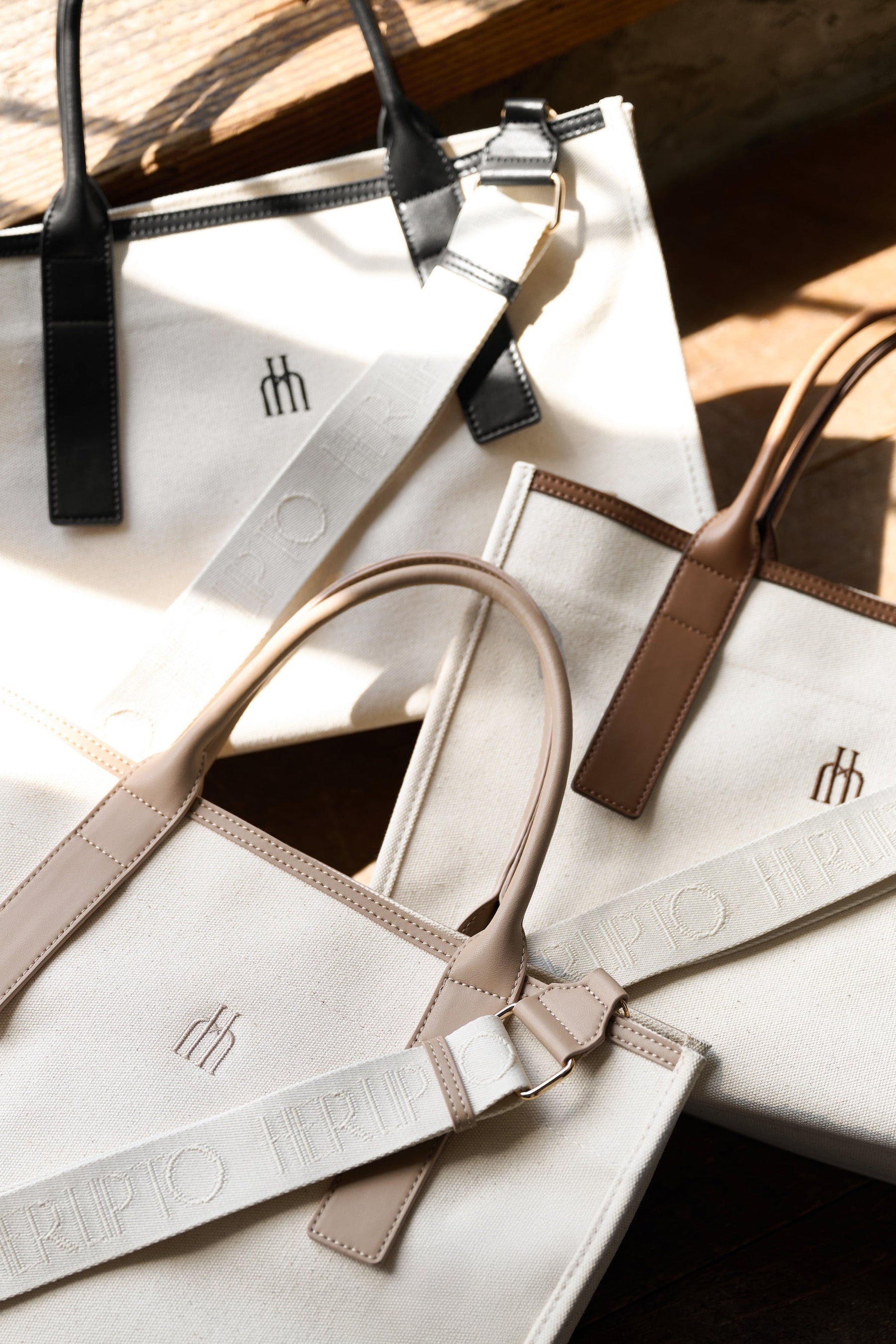 Amazon.co.jp: Trois Logo Basic Tote Bag Her lip to