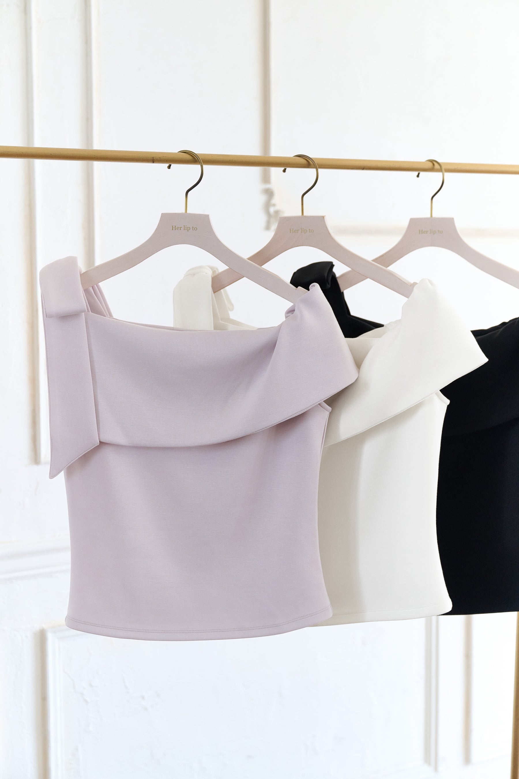ファッション人気ブランドランキング 新色】Asymmetric Ribbon Top トップス