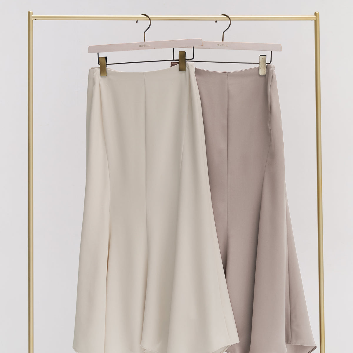 Satin Hem Asymmetry herlipto スカート Skirt Skirt Satin Frilled 新色】Layered スカート
