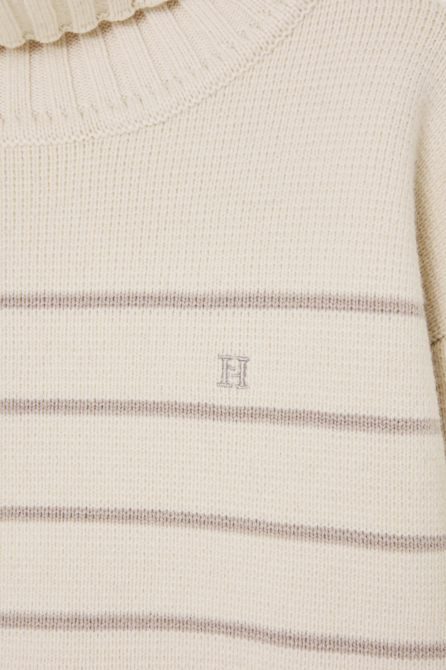 [New Color] Striped Turtleneck Knit Pullover