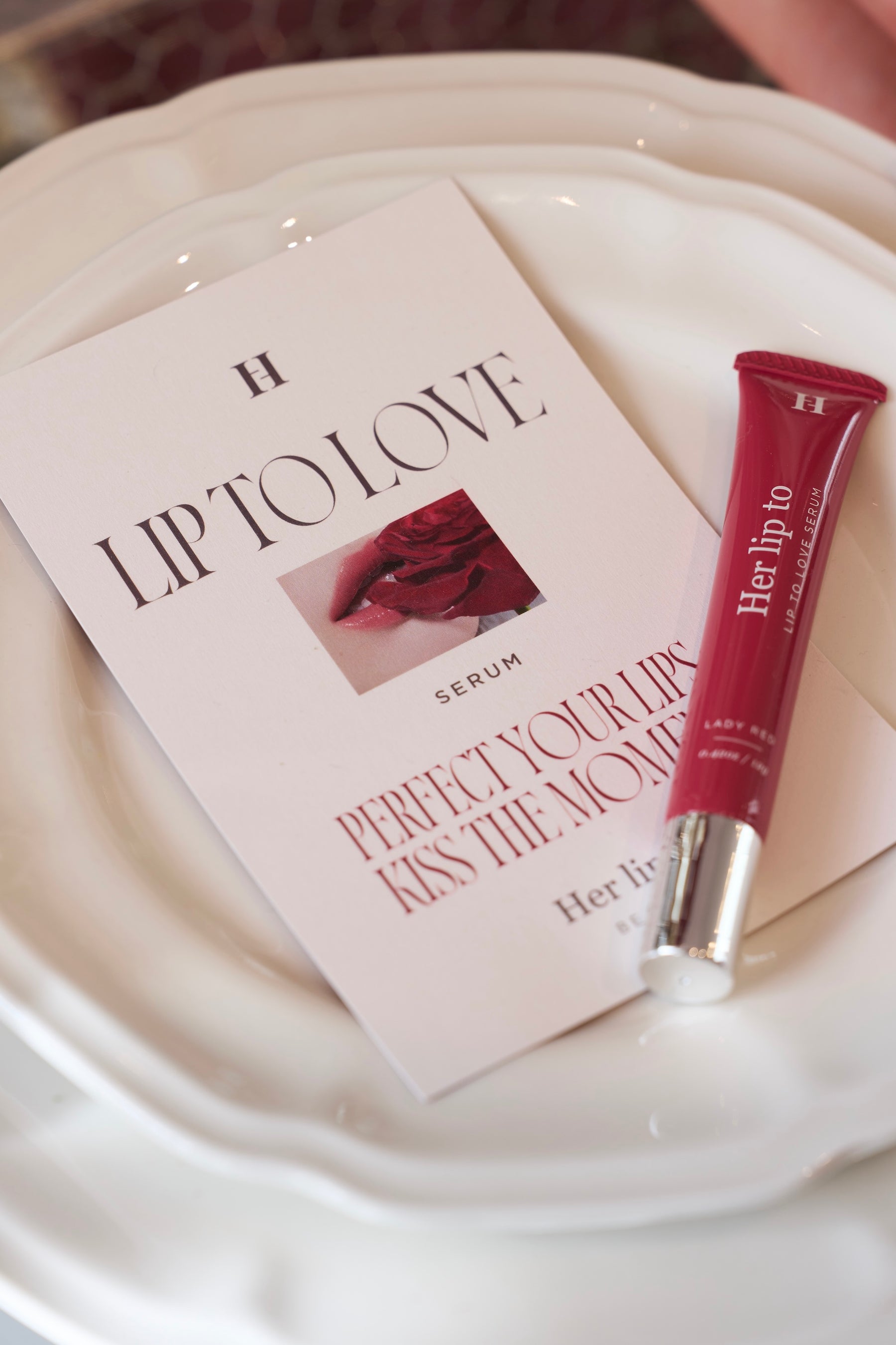 LIP TO LOVE BOOK BOX