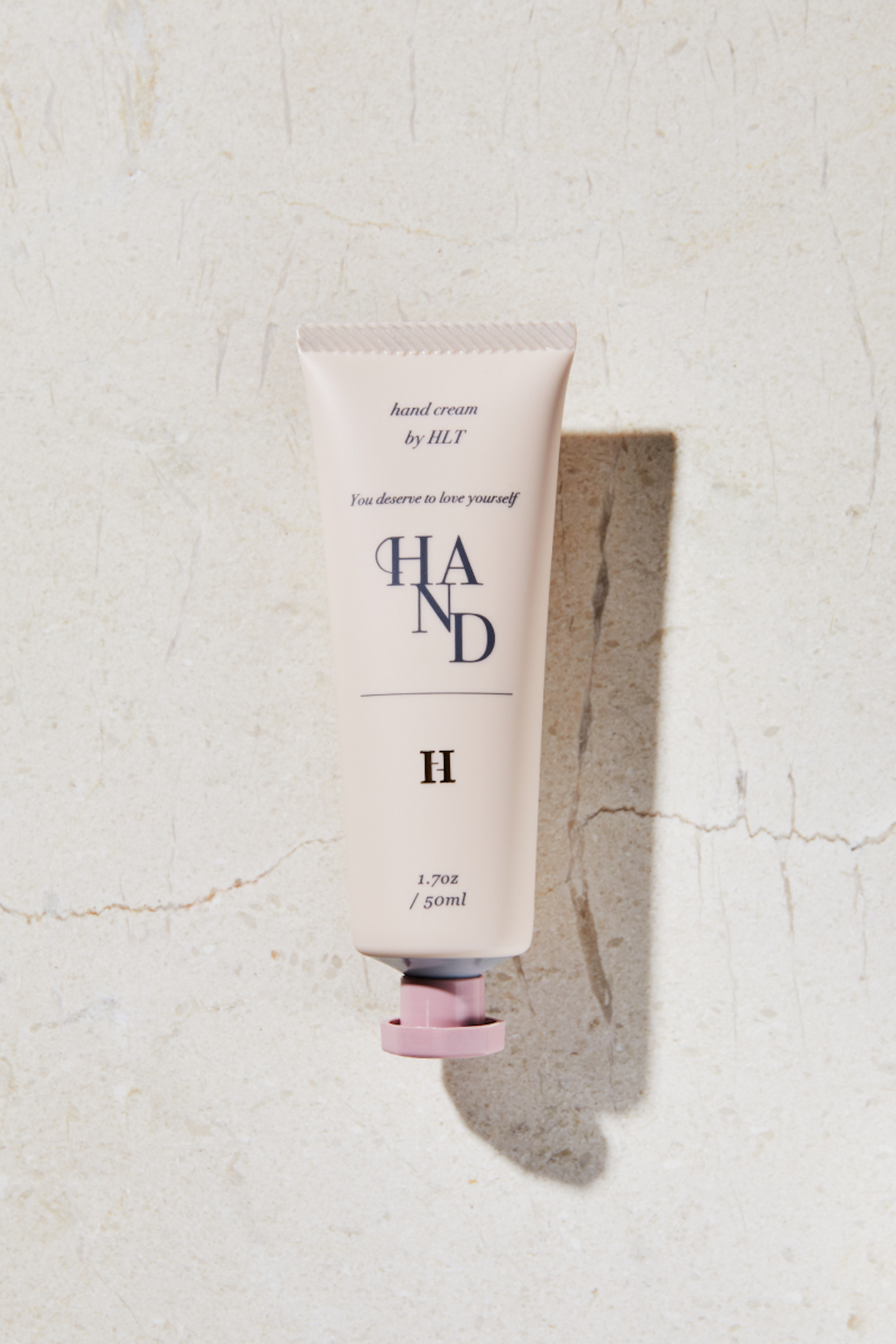 HAND CREAM & HAND TOWEL GIFT SET		